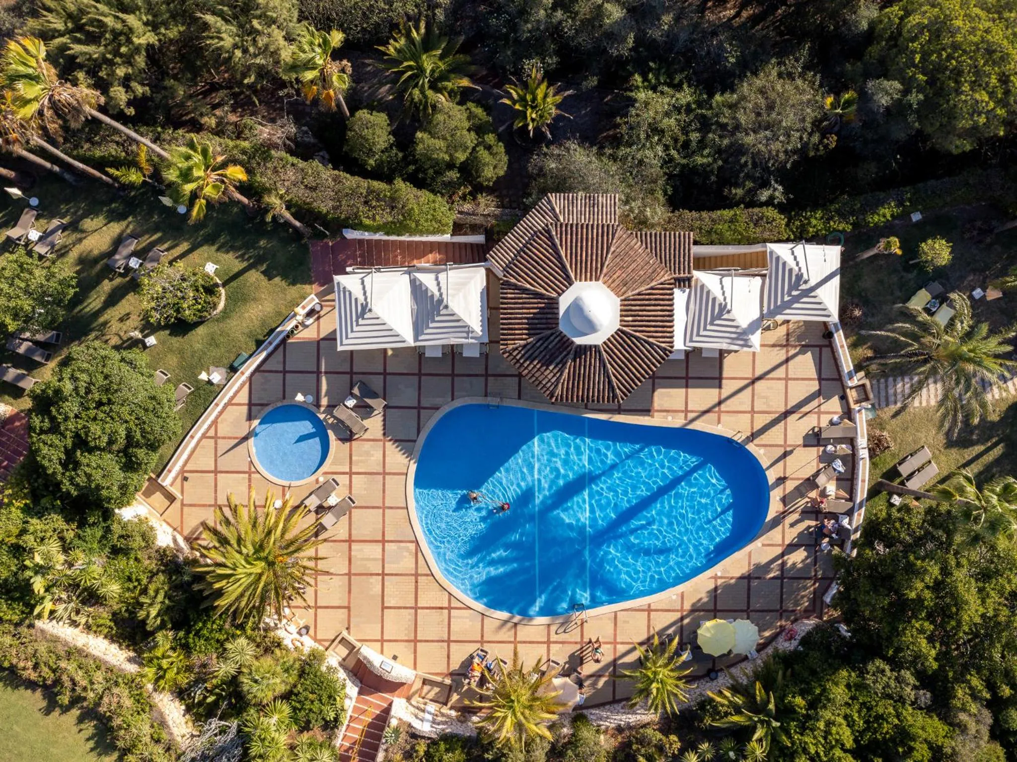 Swimming pool in Hotel Casabela