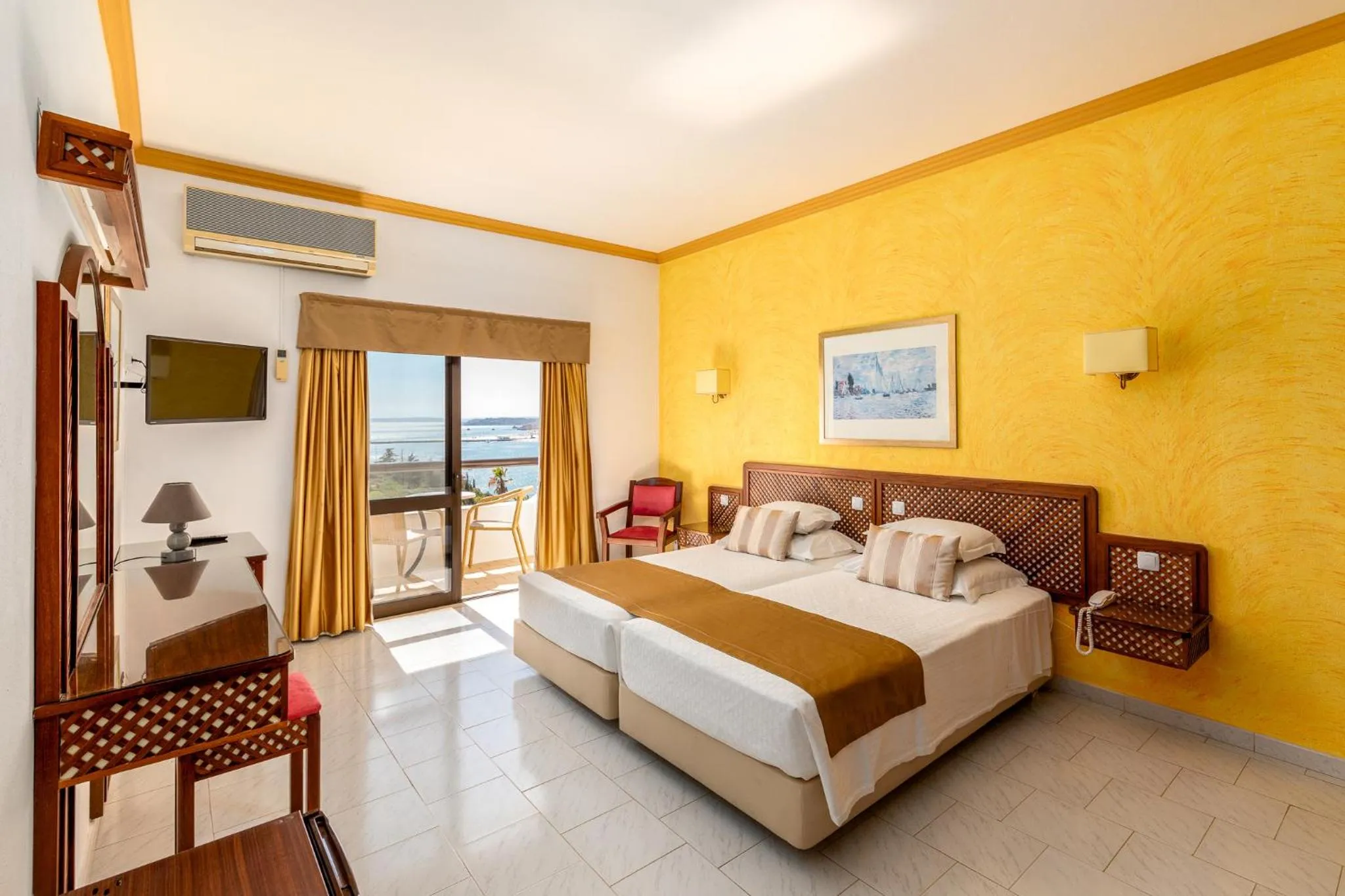 Bed in Hotel Casabela