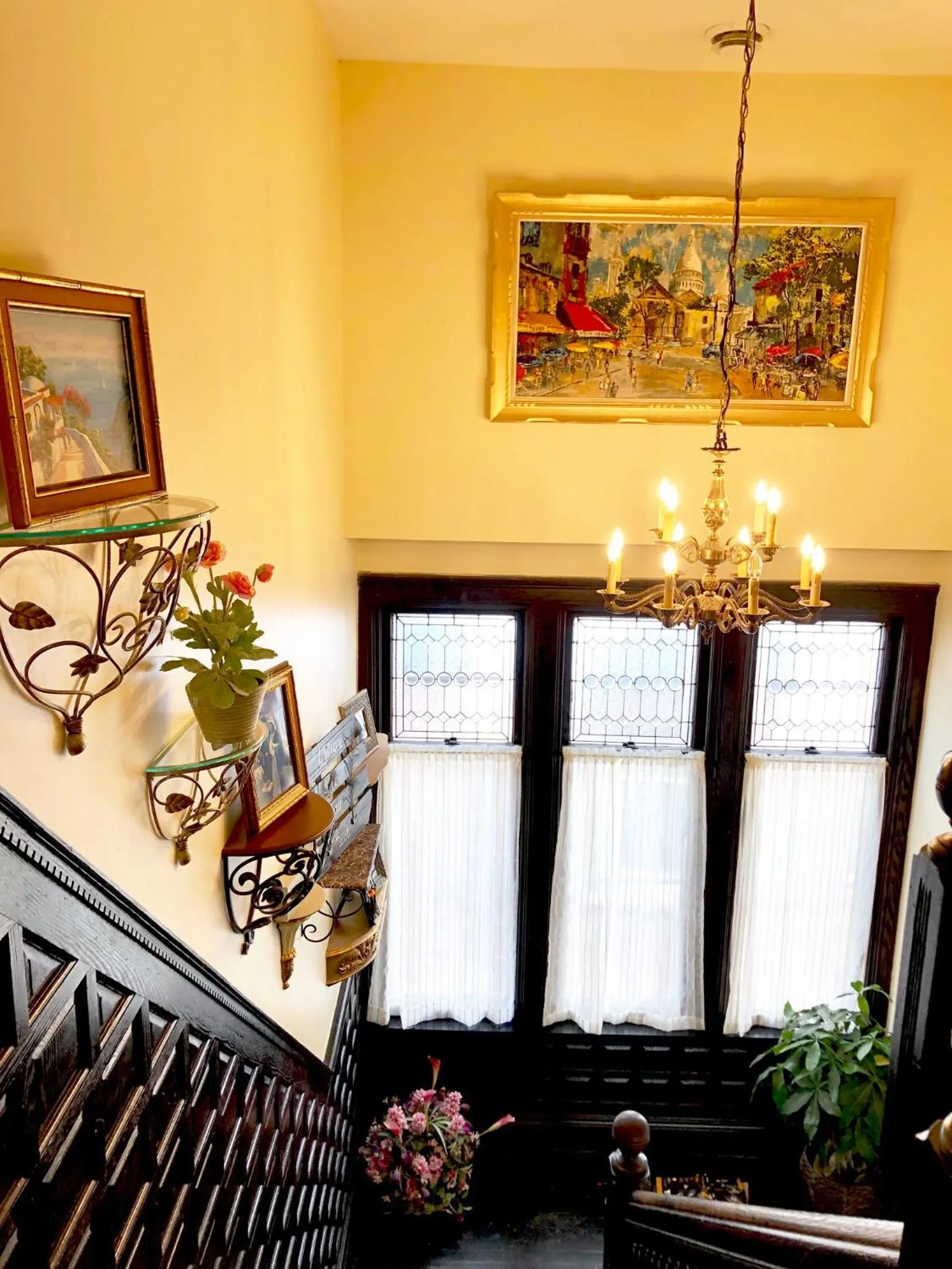 Redwood Bed and Breakfast