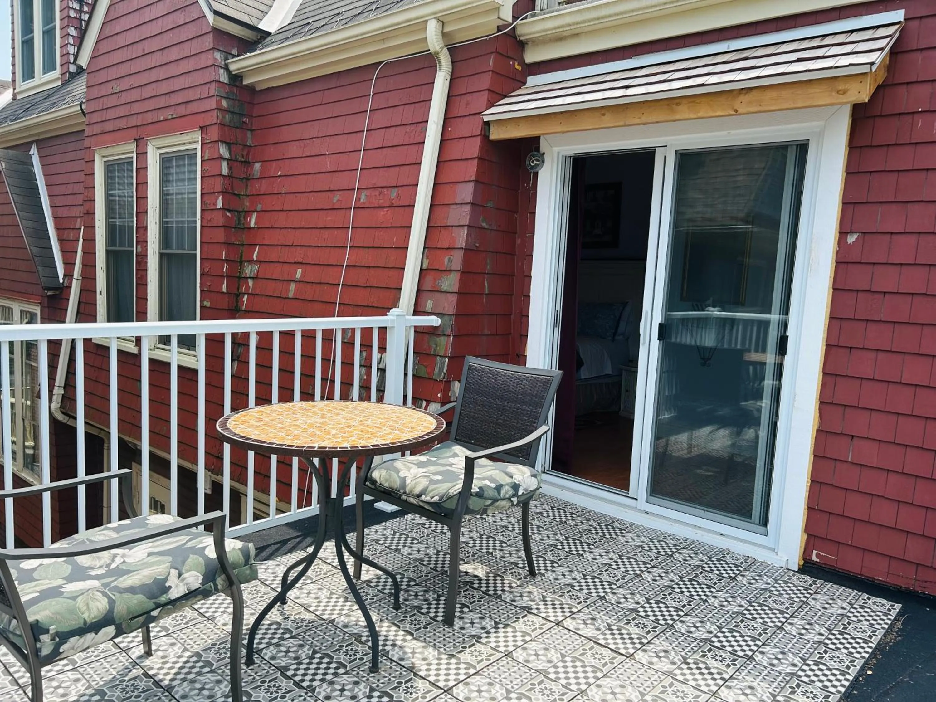 Redwood Bed and Breakfast