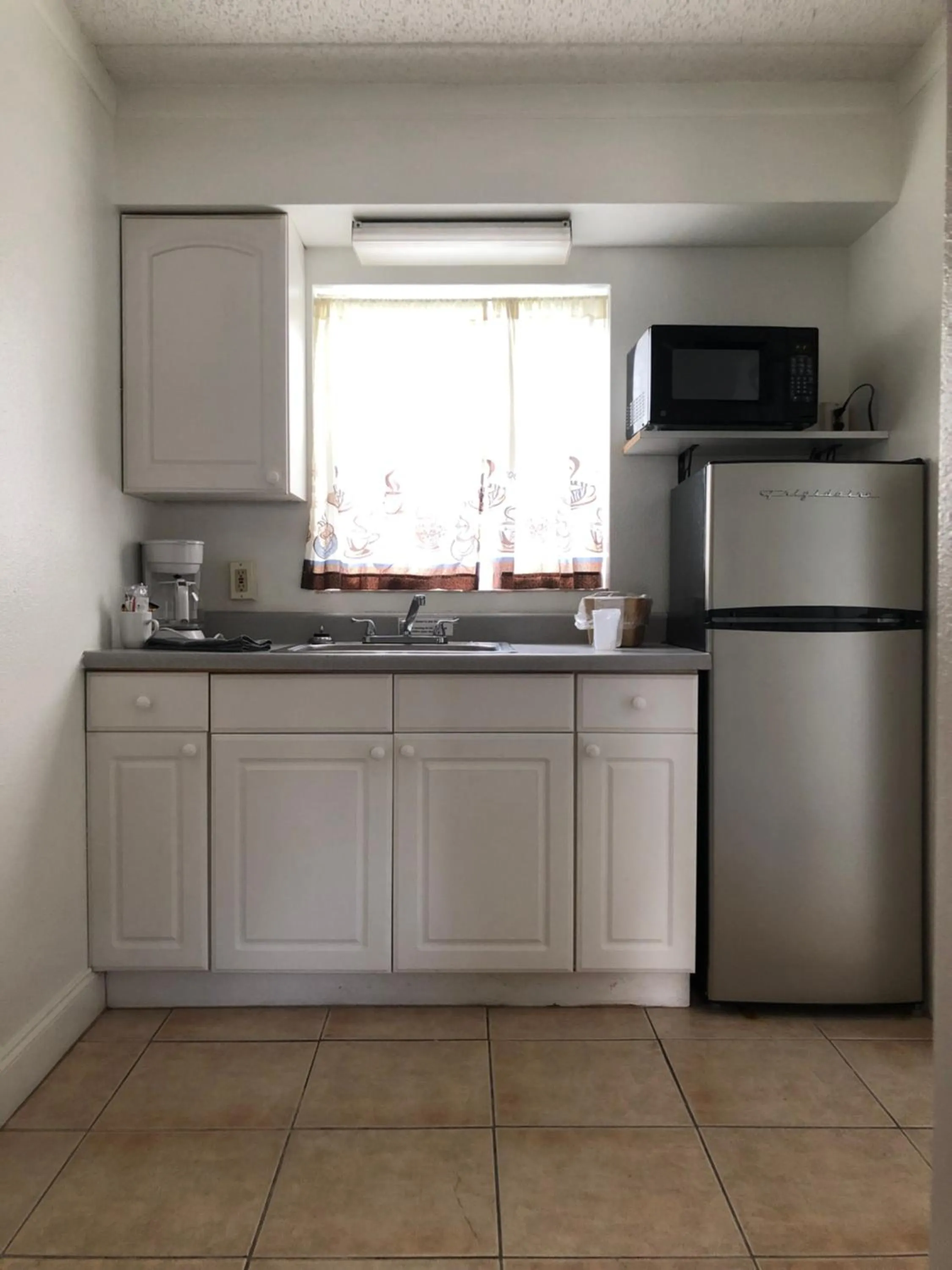 Coffee/tea facilities in Holiday Isles Resort