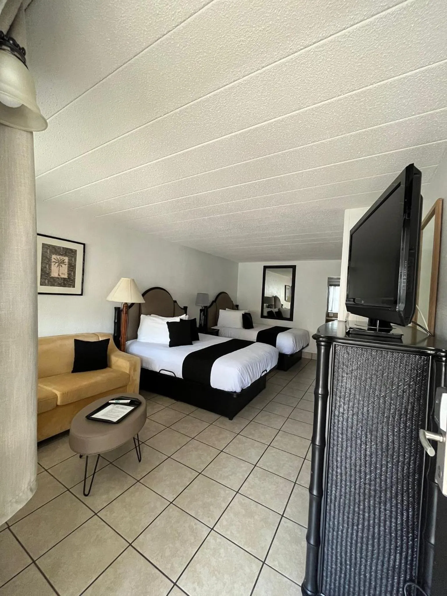 Bed in Holiday Isles Resort
