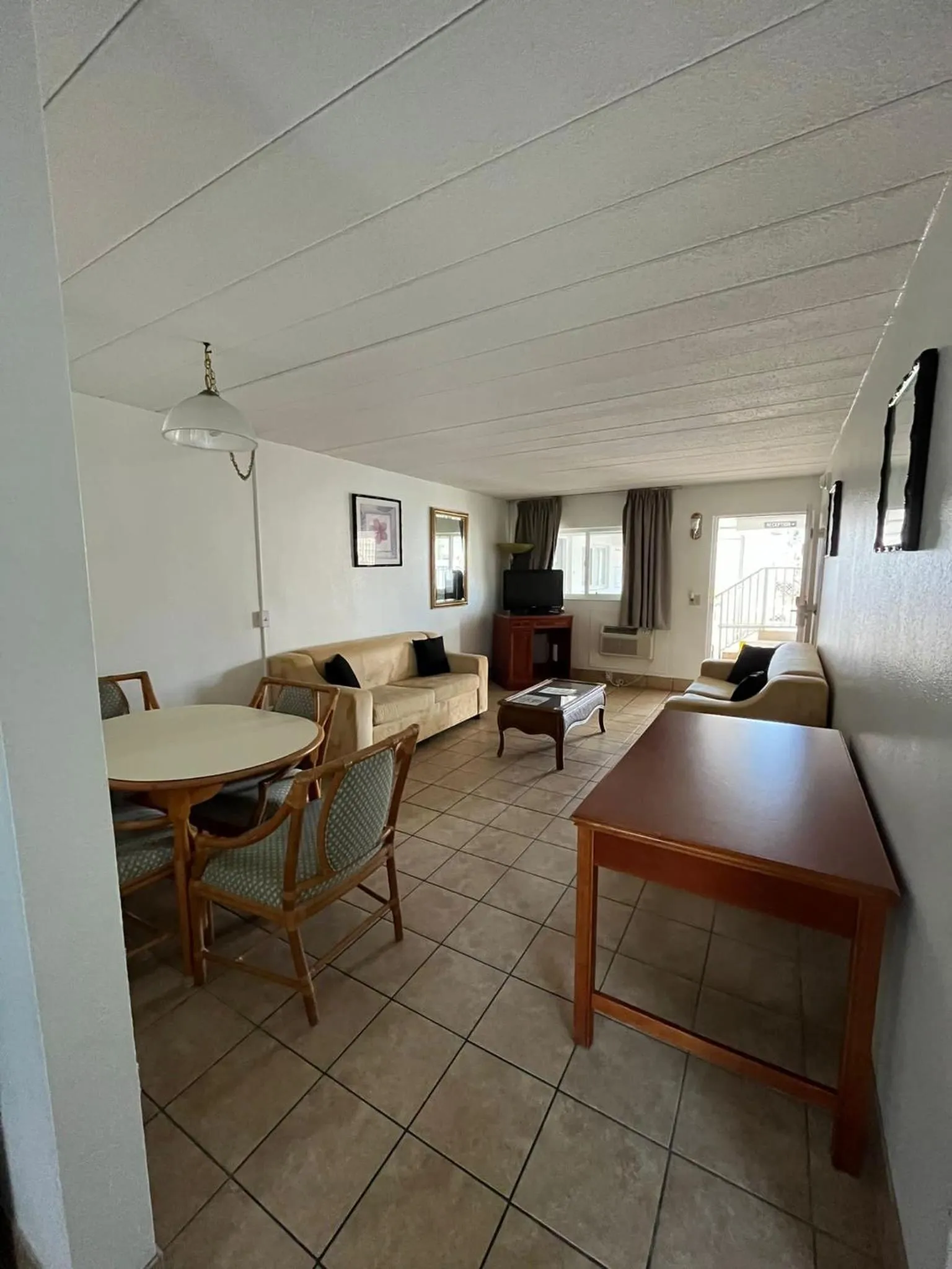 One-Bedroom Suite in Holiday Isles Resort