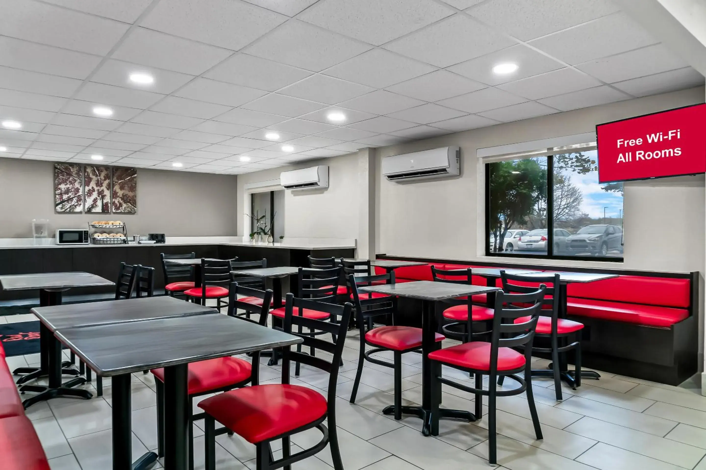 Breakfast in Red Roof Inn Flint Breakfast in Red Roof Inn Flint