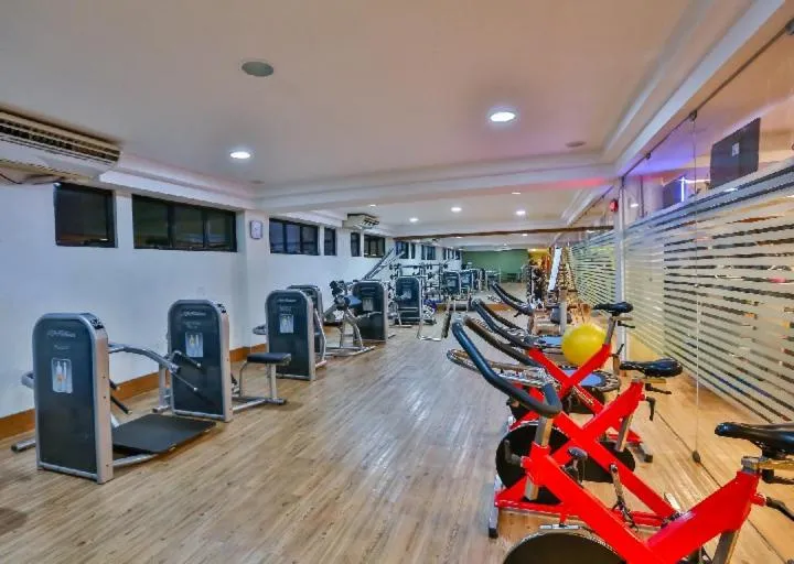 Fitness centre/facilities in Quality Suítes João Pessoa