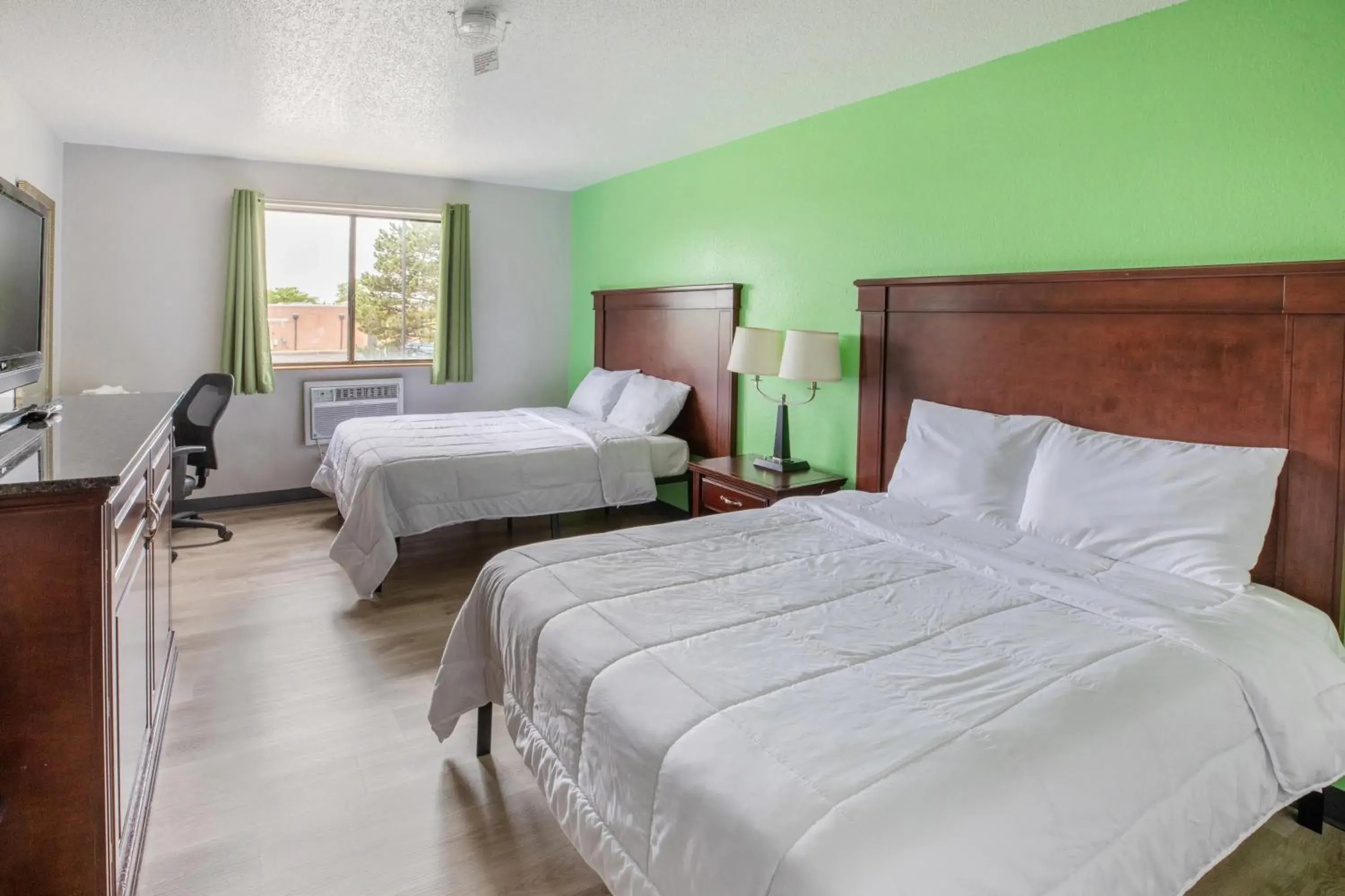 Bedroom, Bed in Super Inn by OYO Lansing MI Bedroom, Bed in Super Inn by OYO Lansing MI