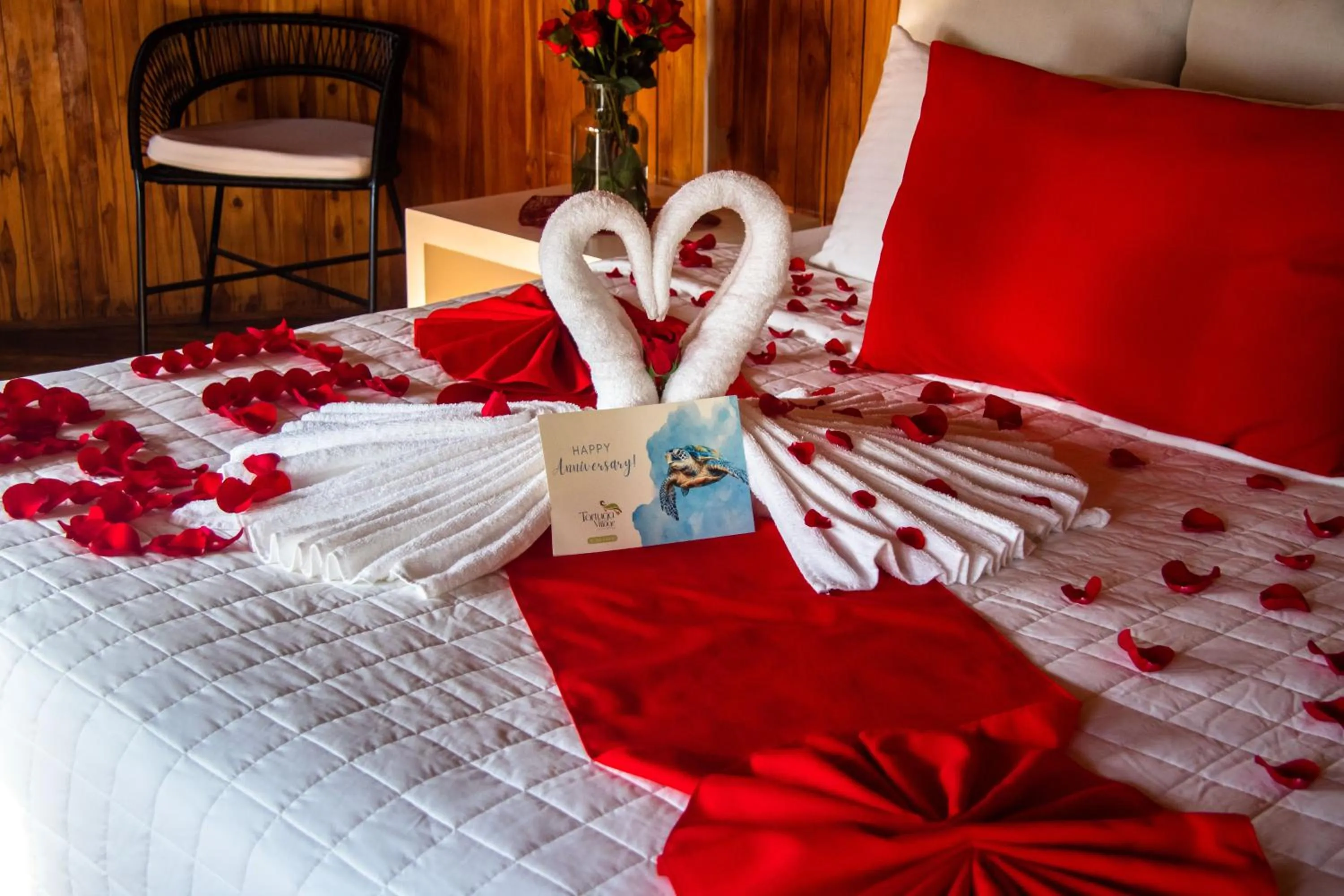 Decorative detail, Bed in Hotel Tortuga Village