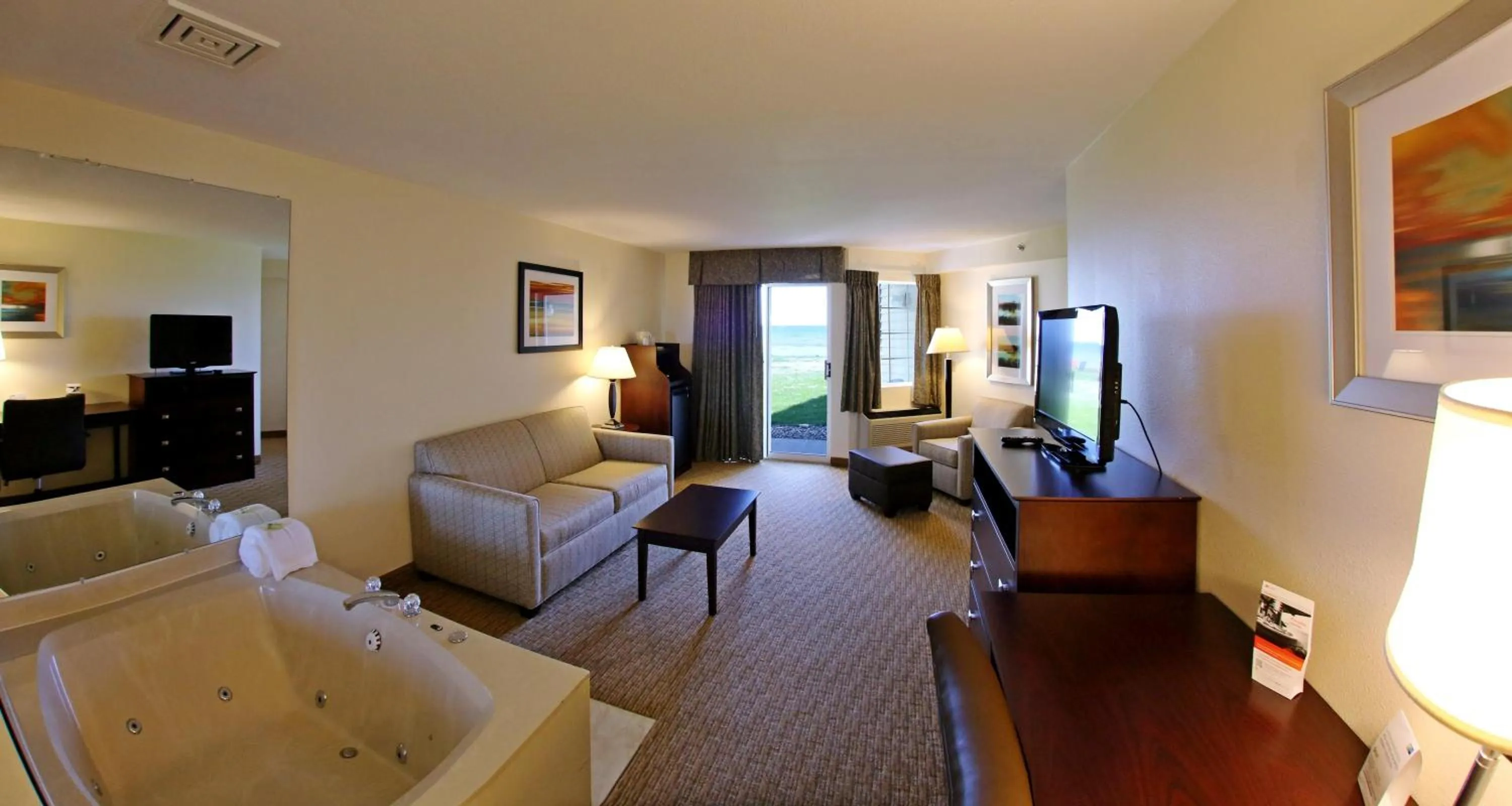 Photo of the whole room in Holiday Inn Express St. Ignace-Lake Front by IHG
