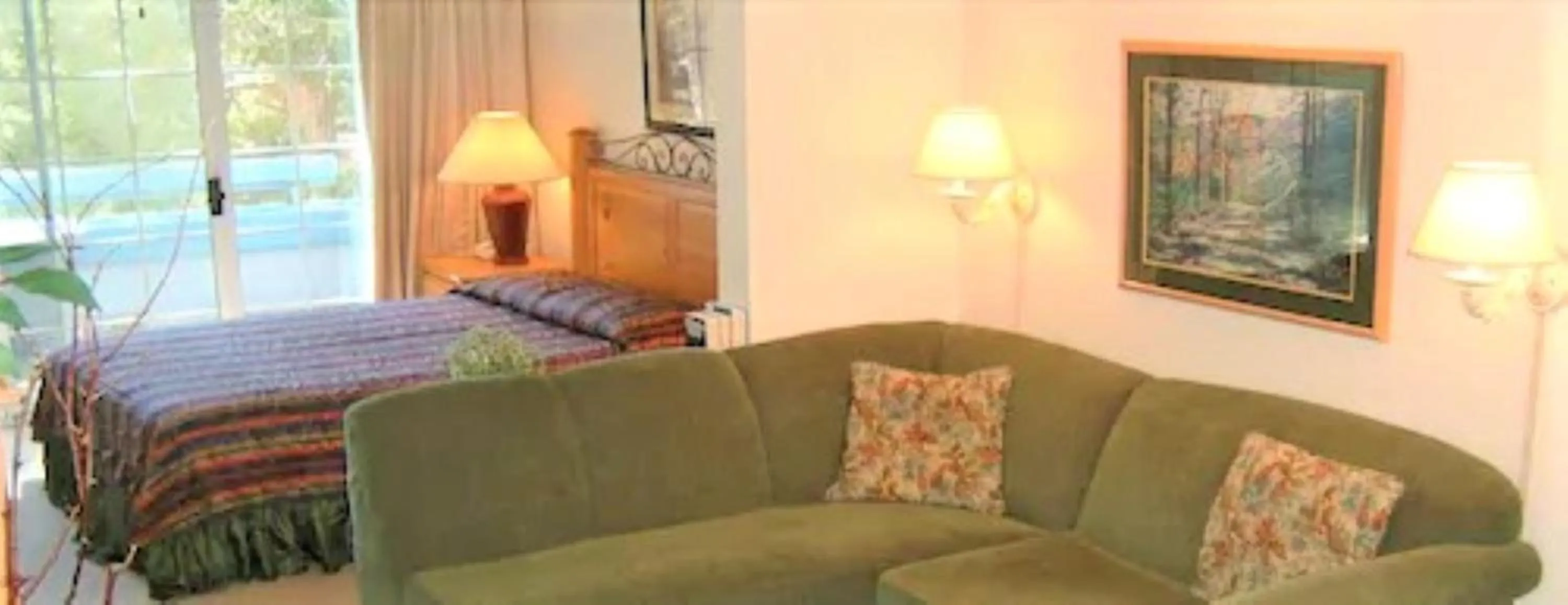 Bed in North Bay At Lake Arrowhead