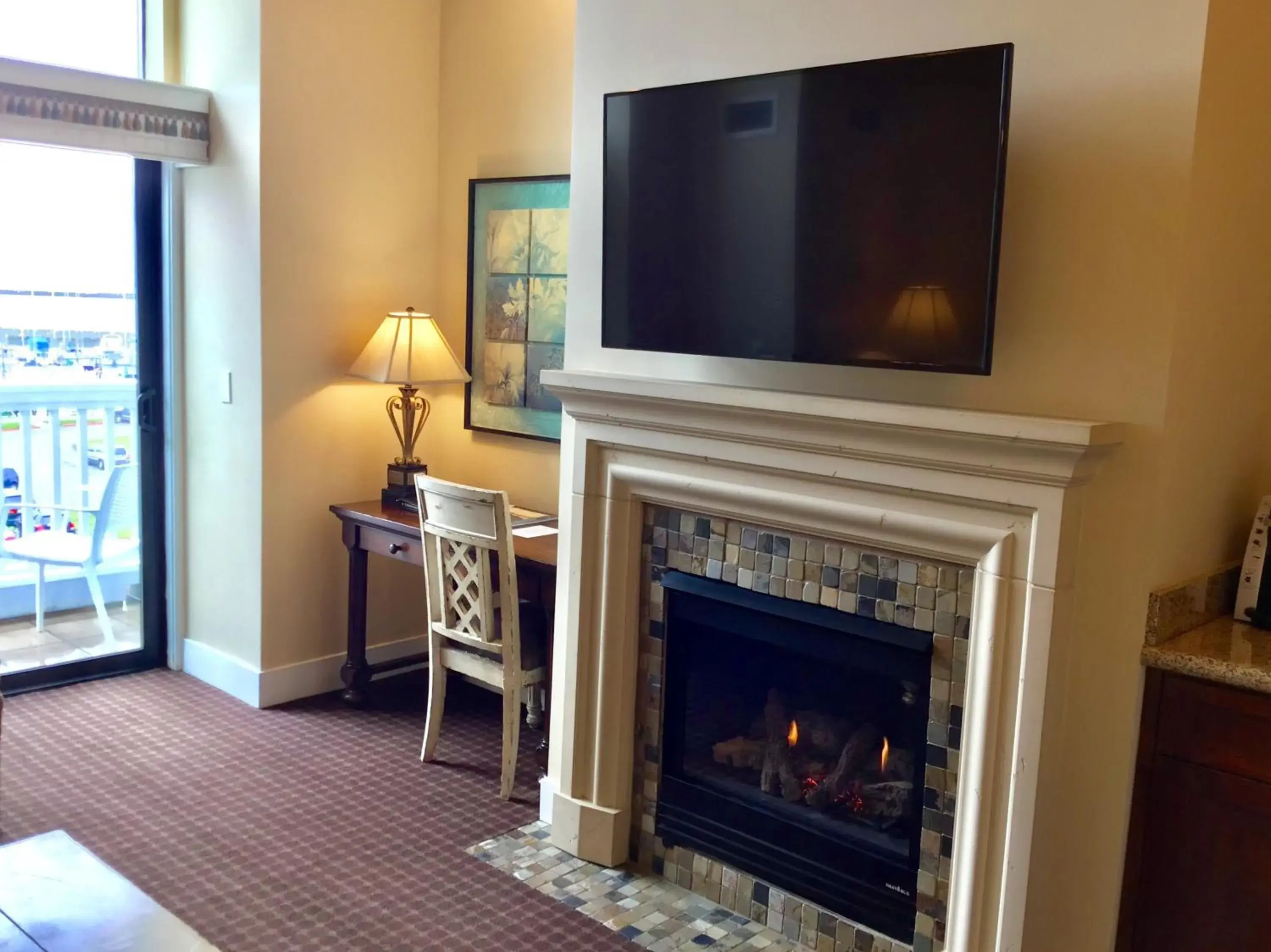 Living room in Oceano Hotel and Spa Half Moon Bay Harbor Living room in Oceano Hotel and Spa Half Moon Bay Harbor