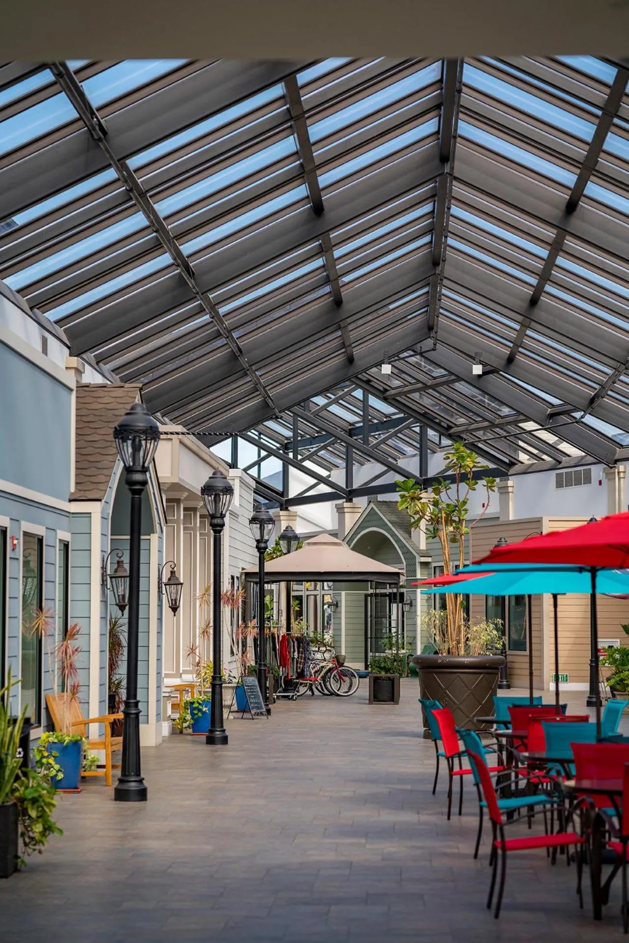 Property building in Oceano Hotel and Spa Half Moon Bay Harbor