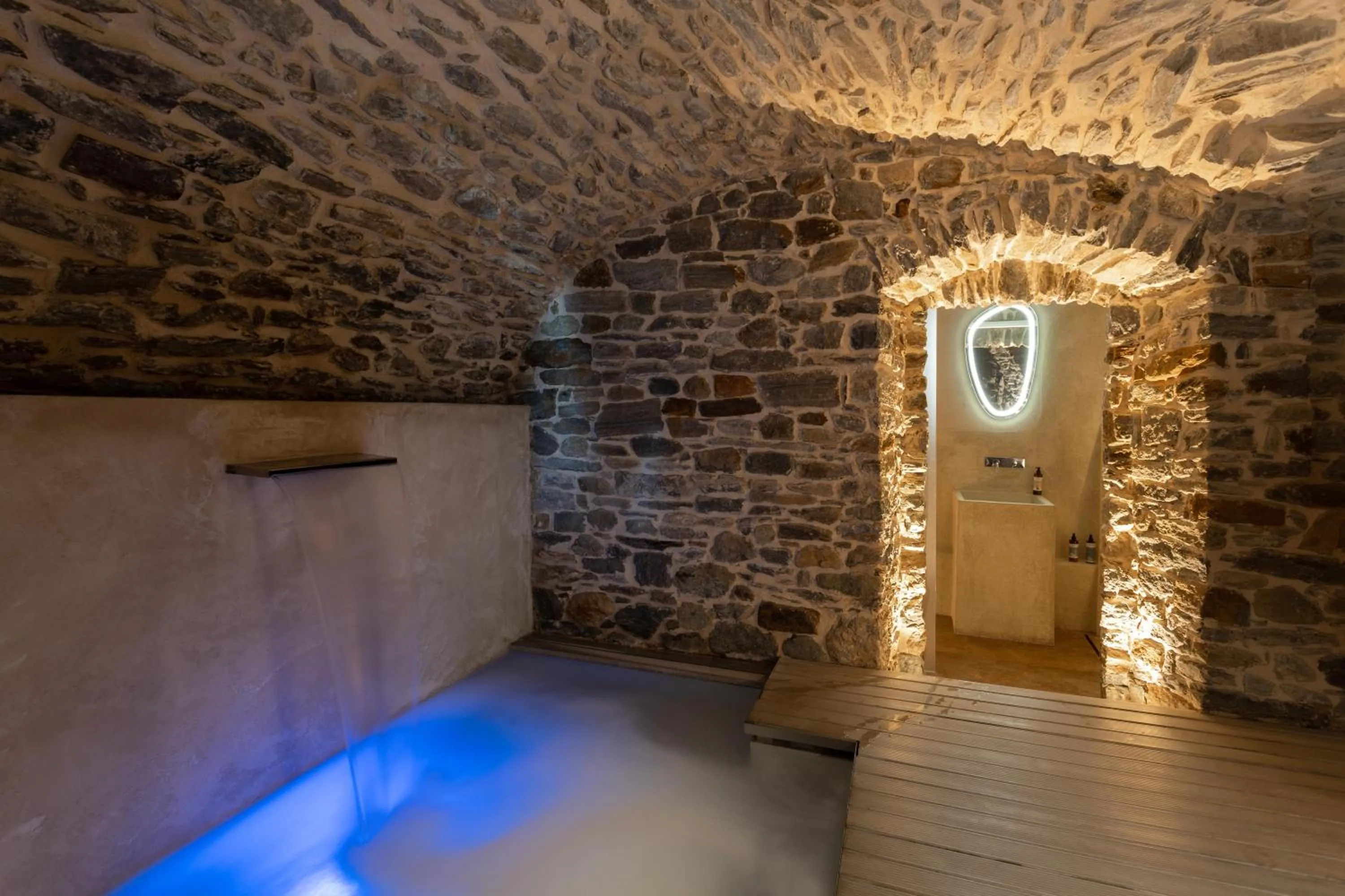 Swimming pool in B&B éve