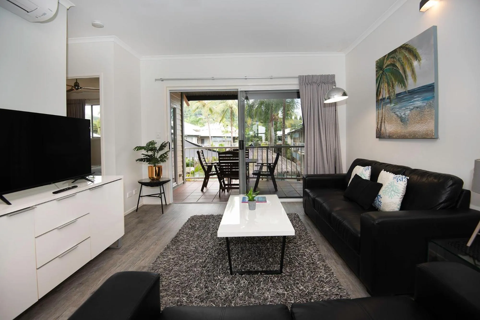 Living room in Marlin Cove Holiday Resort