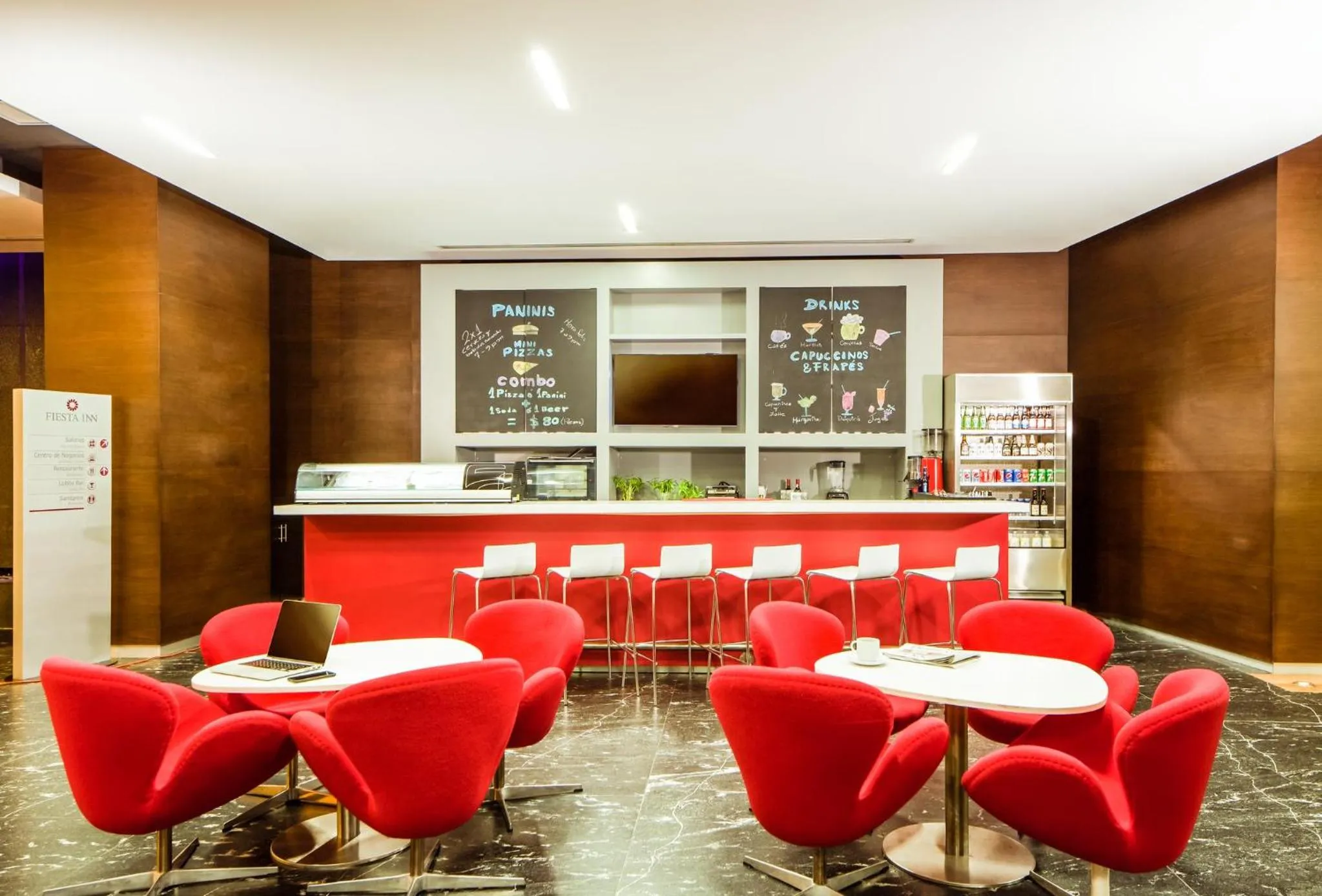 Lounge or bar in Fiesta Inn Monterrey Tecnologico