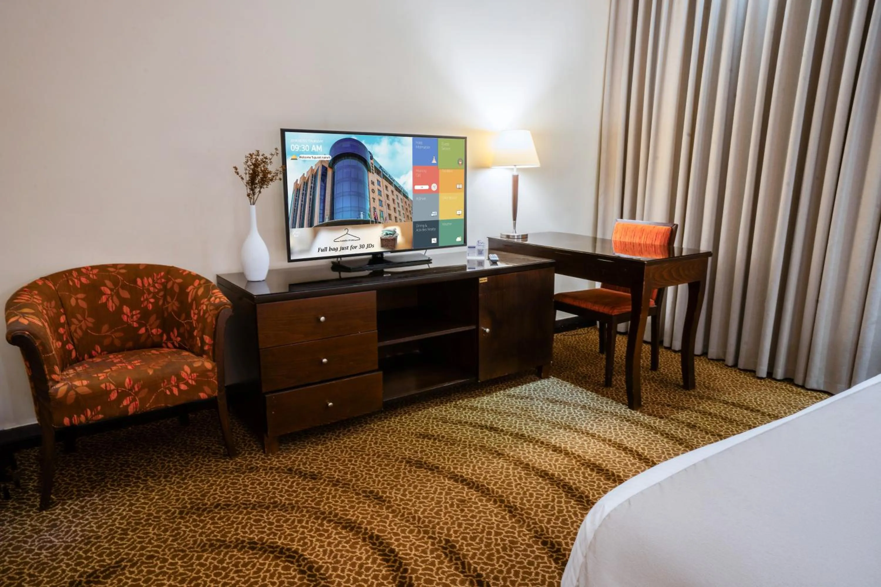 TV and multimedia, Bed in Ayass Hotel
