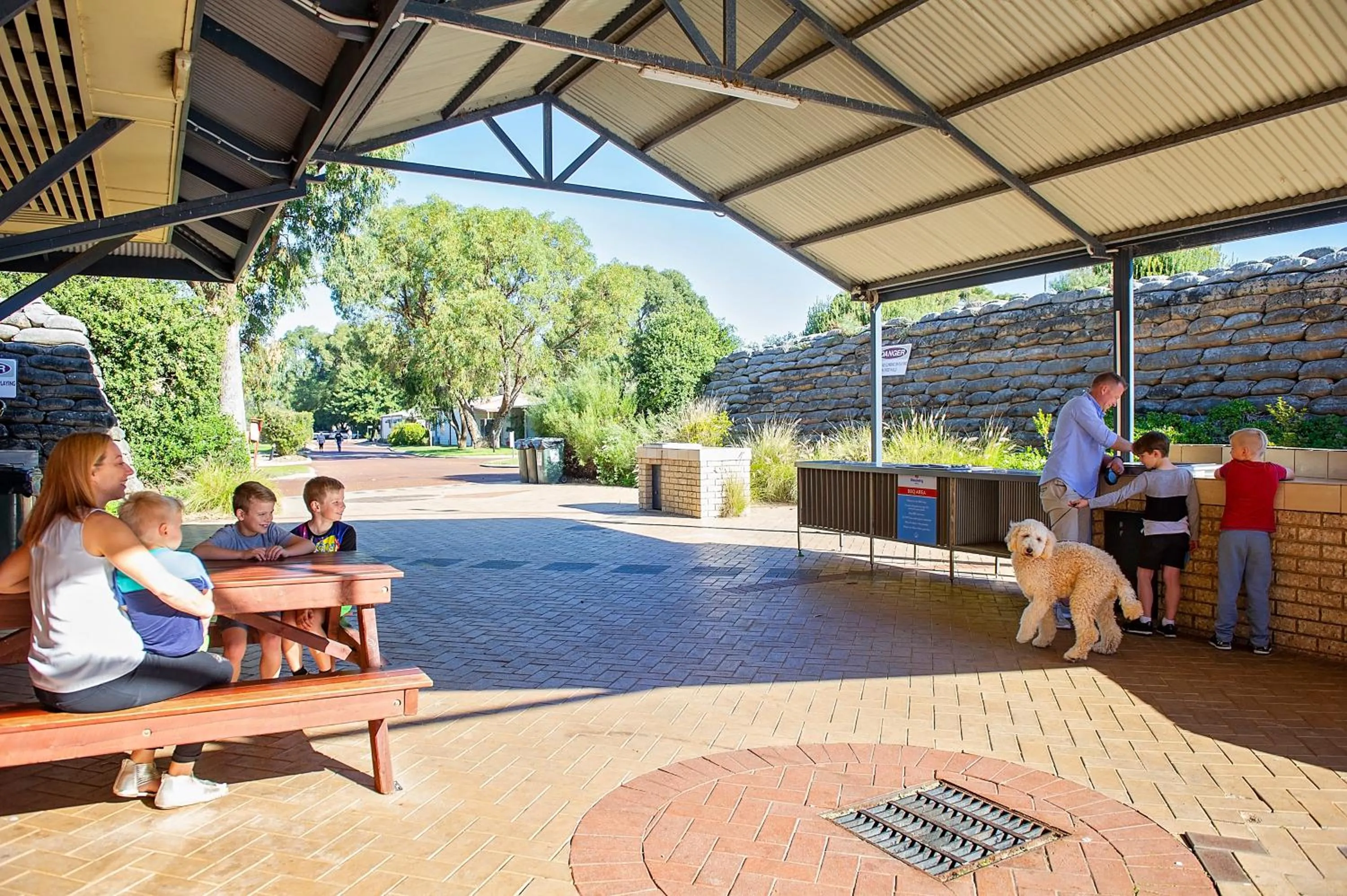 BBQ facilities in Discovery Parks - Woodman Point