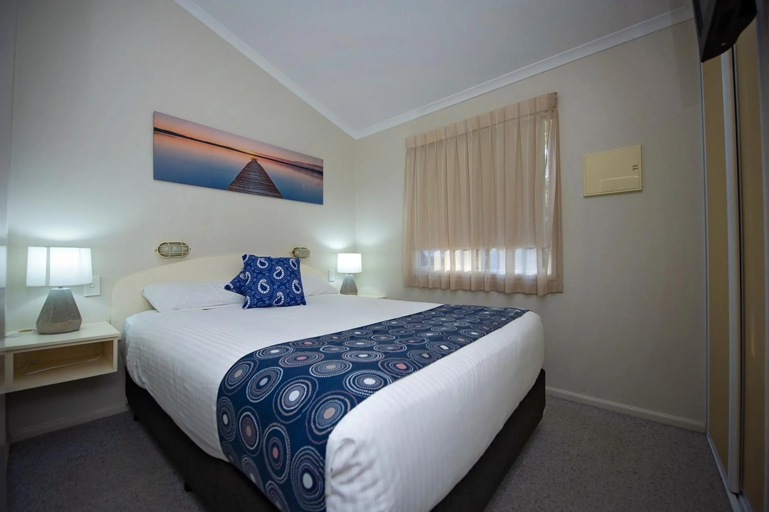 Bedroom, Bed in Discovery Parks - Woodman Point