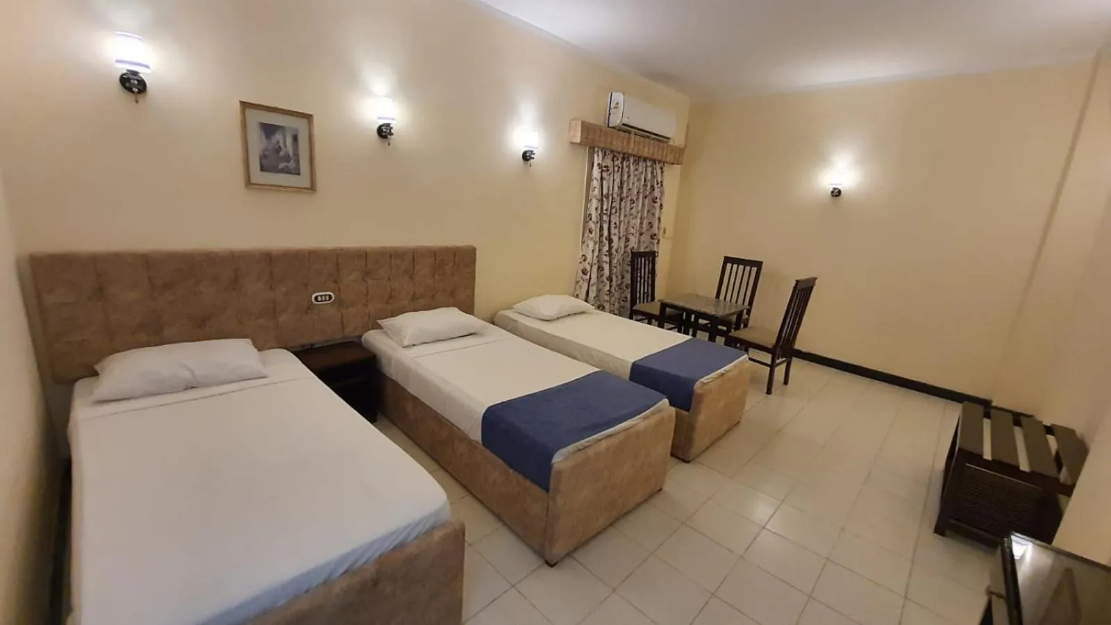Bedroom, Bed in Royal City Hotel