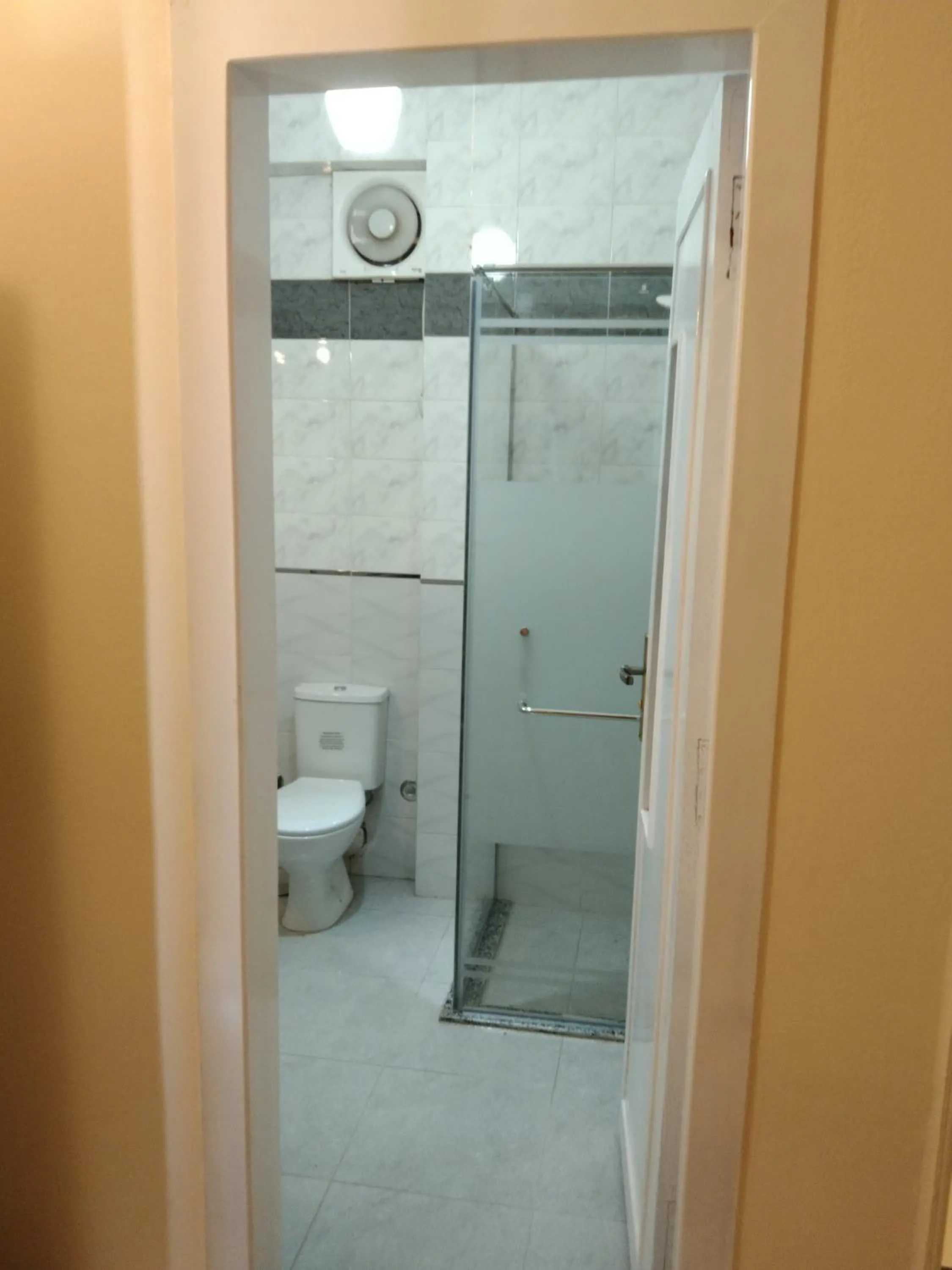 Toilet in Royal City Hotel