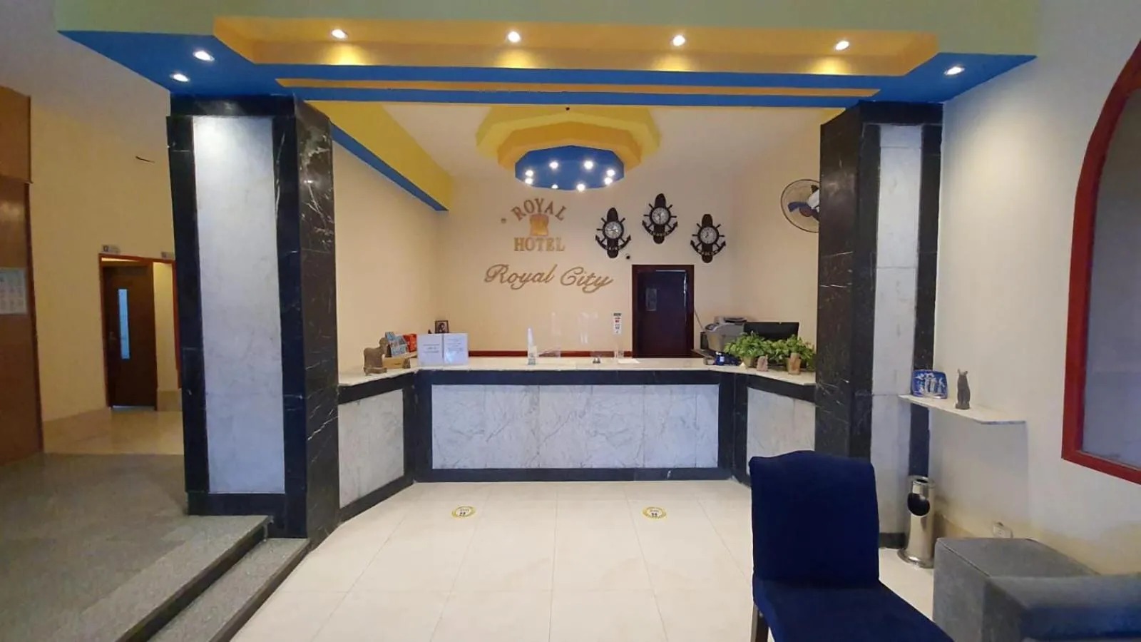 Lobby or reception in Royal City Hotel