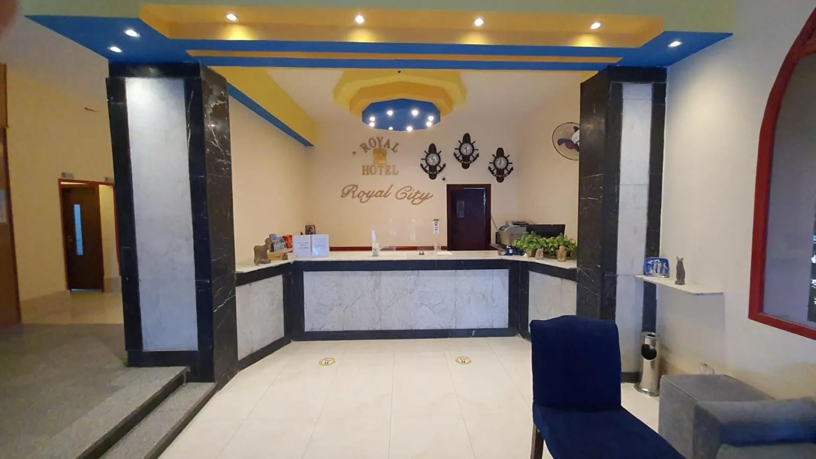 Lobby or reception in Royal City Hotel