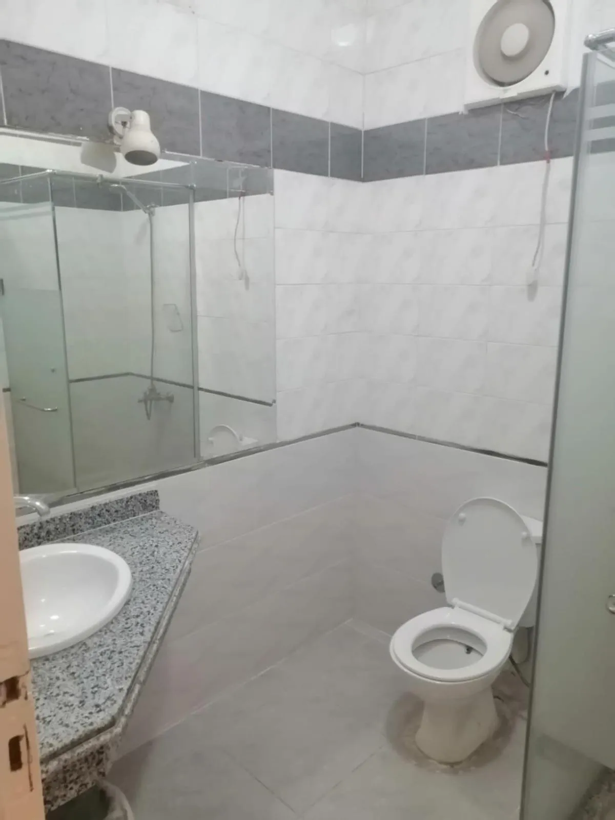 Toilet in Royal City Hotel