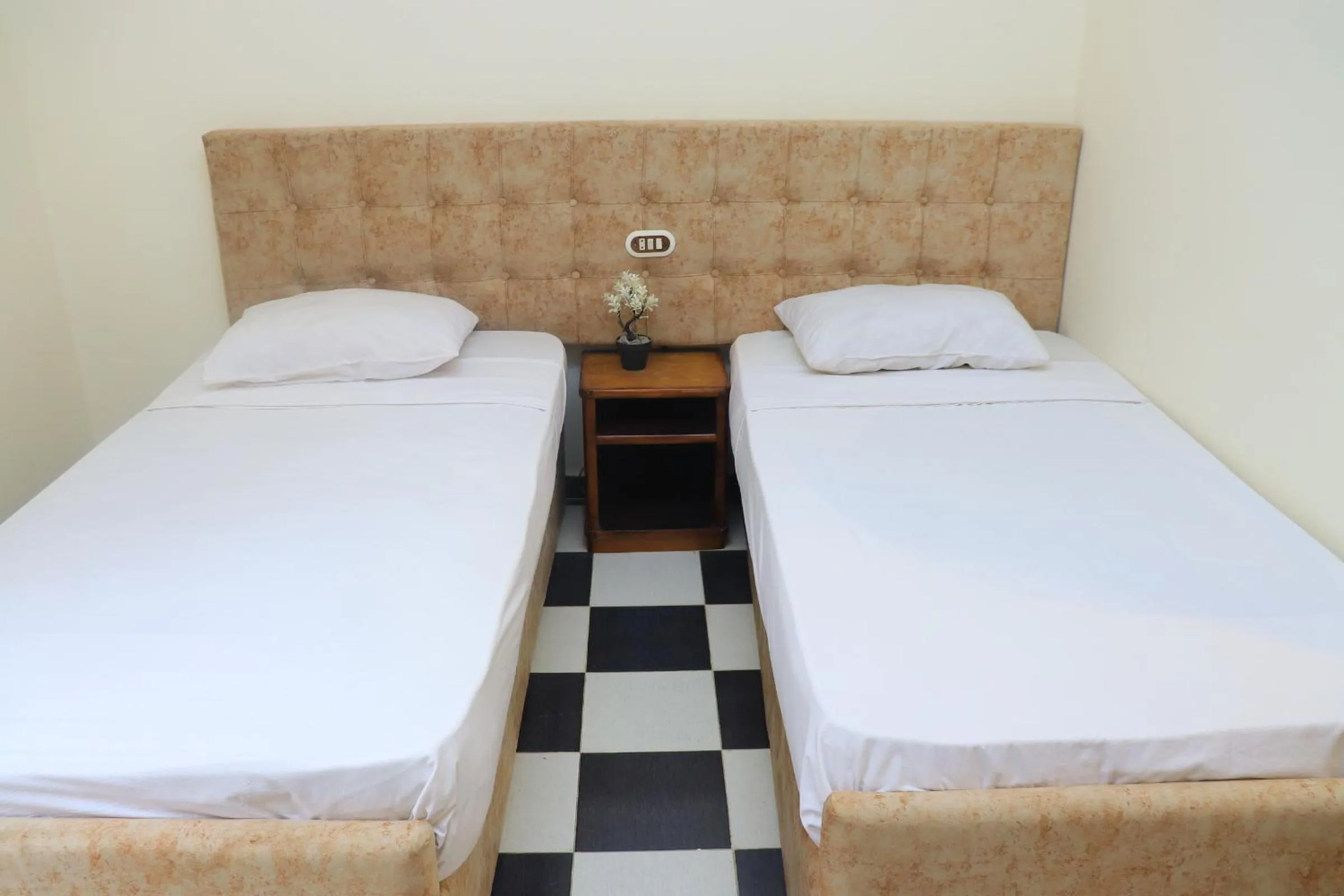 Bedroom, Bed in Royal City Hotel
