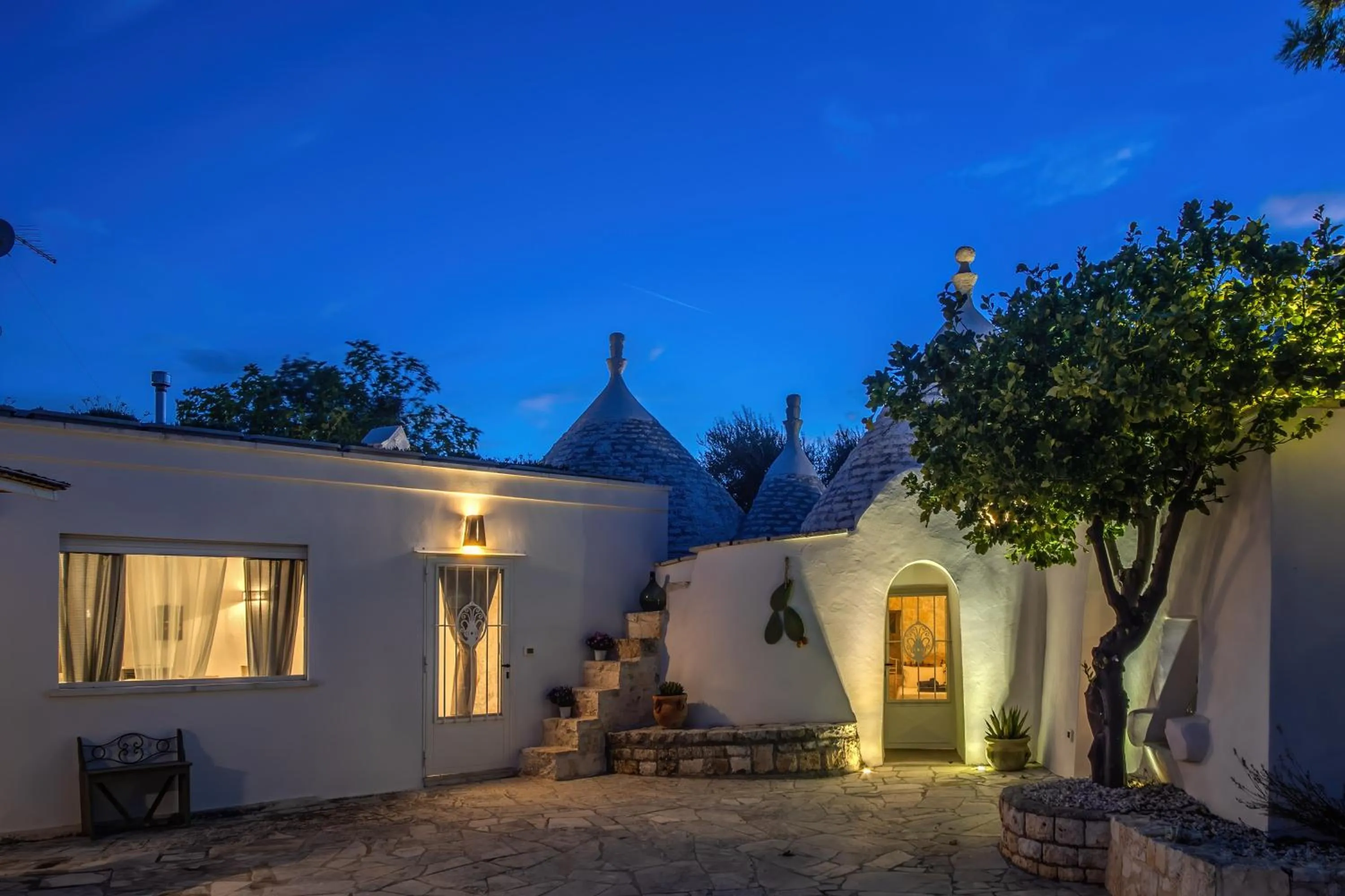 Trullo Limone by TrulliCervarolo