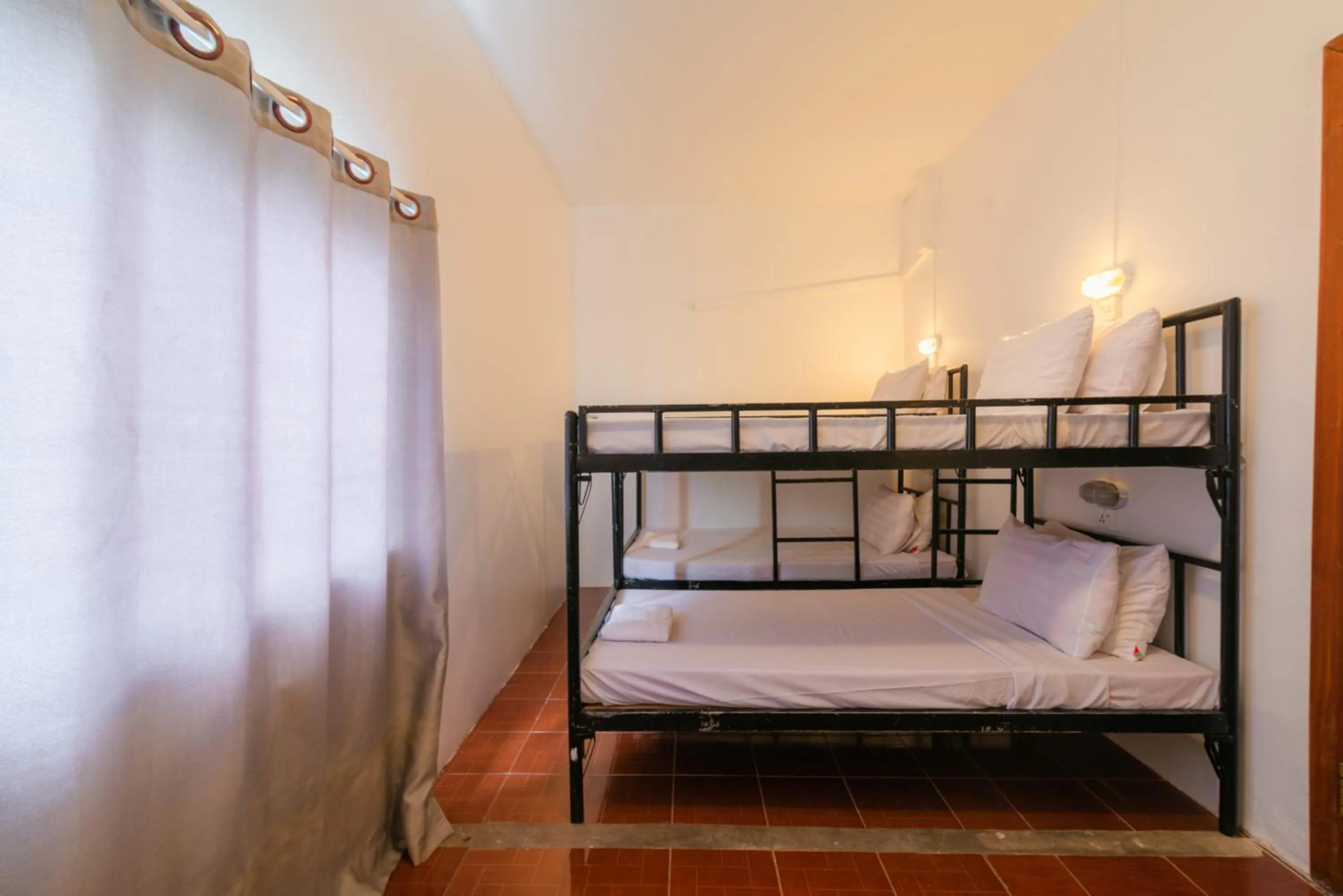 bunk bed in Five Rose Siem Reap Hostel