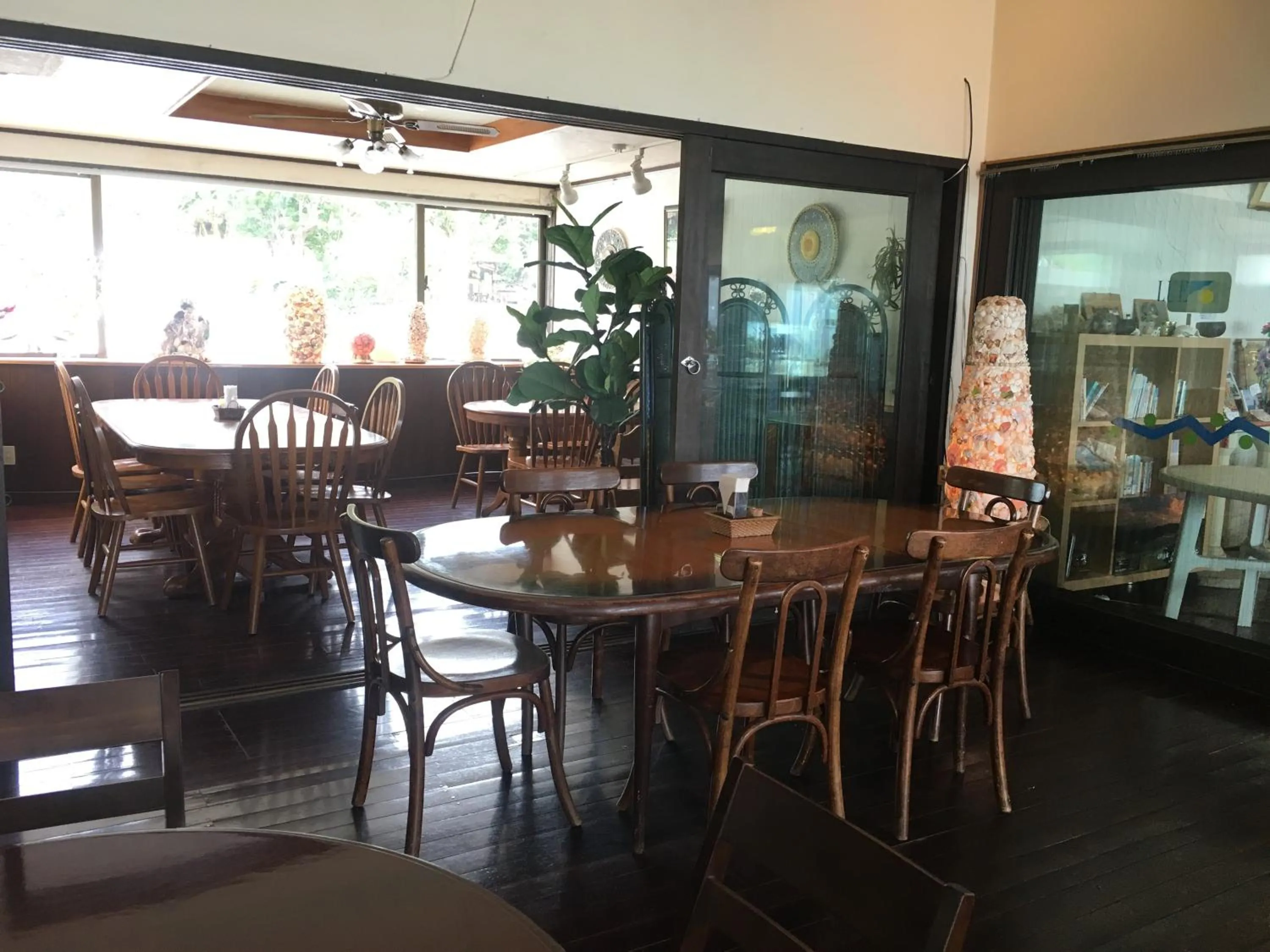 Decorative detail in Hotel & Restaurant On the Beach Lue