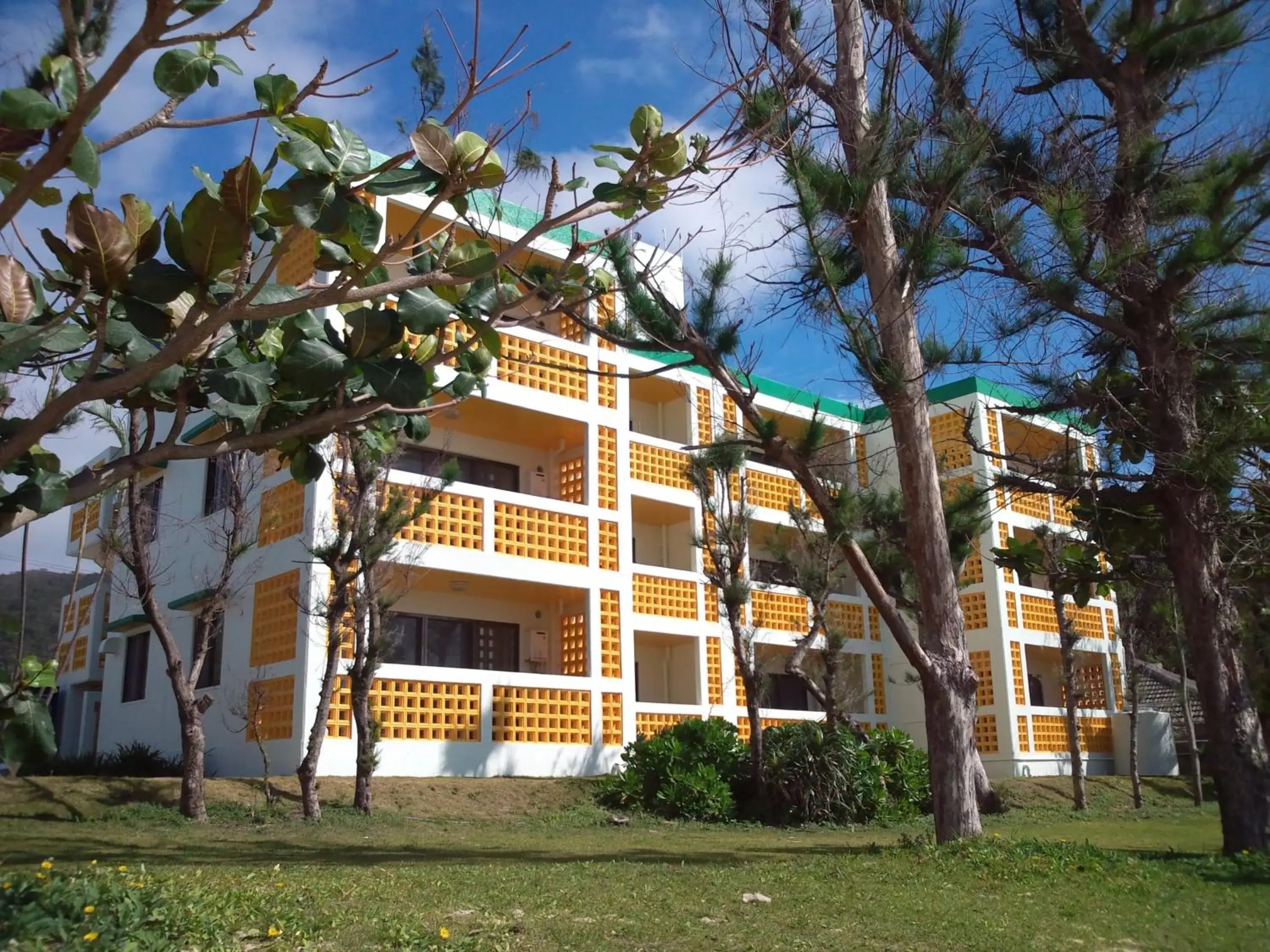 Property building in Hotel & Restaurant On the Beach Lue Property building in Hotel & Restaurant On the Beach Lue
