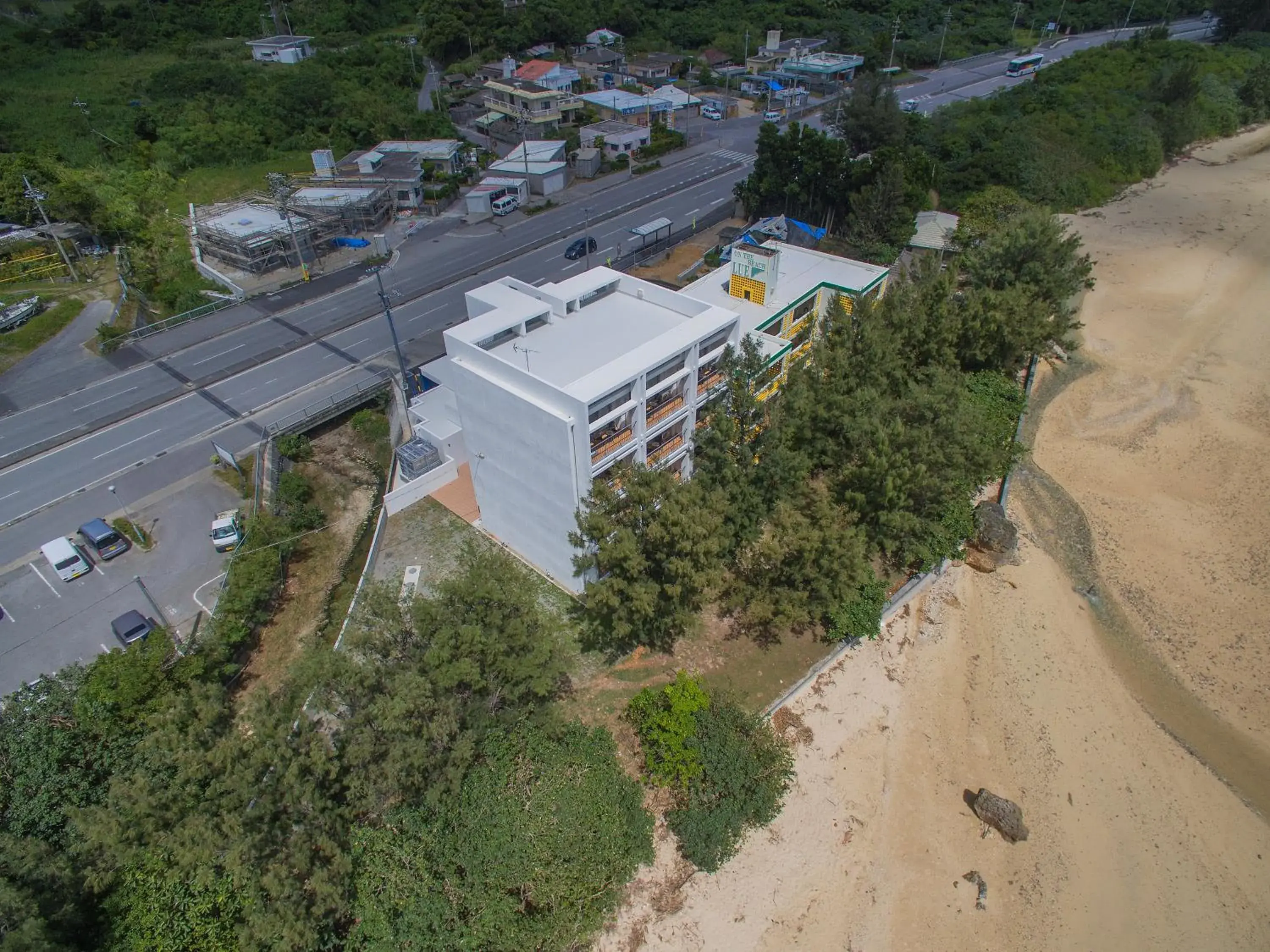 Property building in Hotel & Restaurant On the Beach Lue Property building in Hotel & Restaurant On the Beach Lue