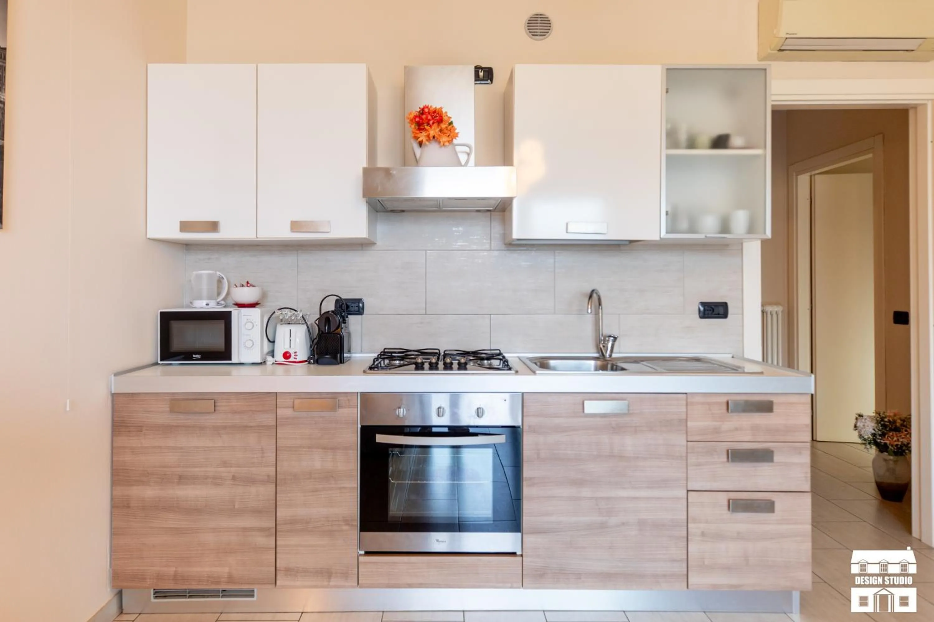 Kitchen or kitchenette in LA VISTA by Design Studio