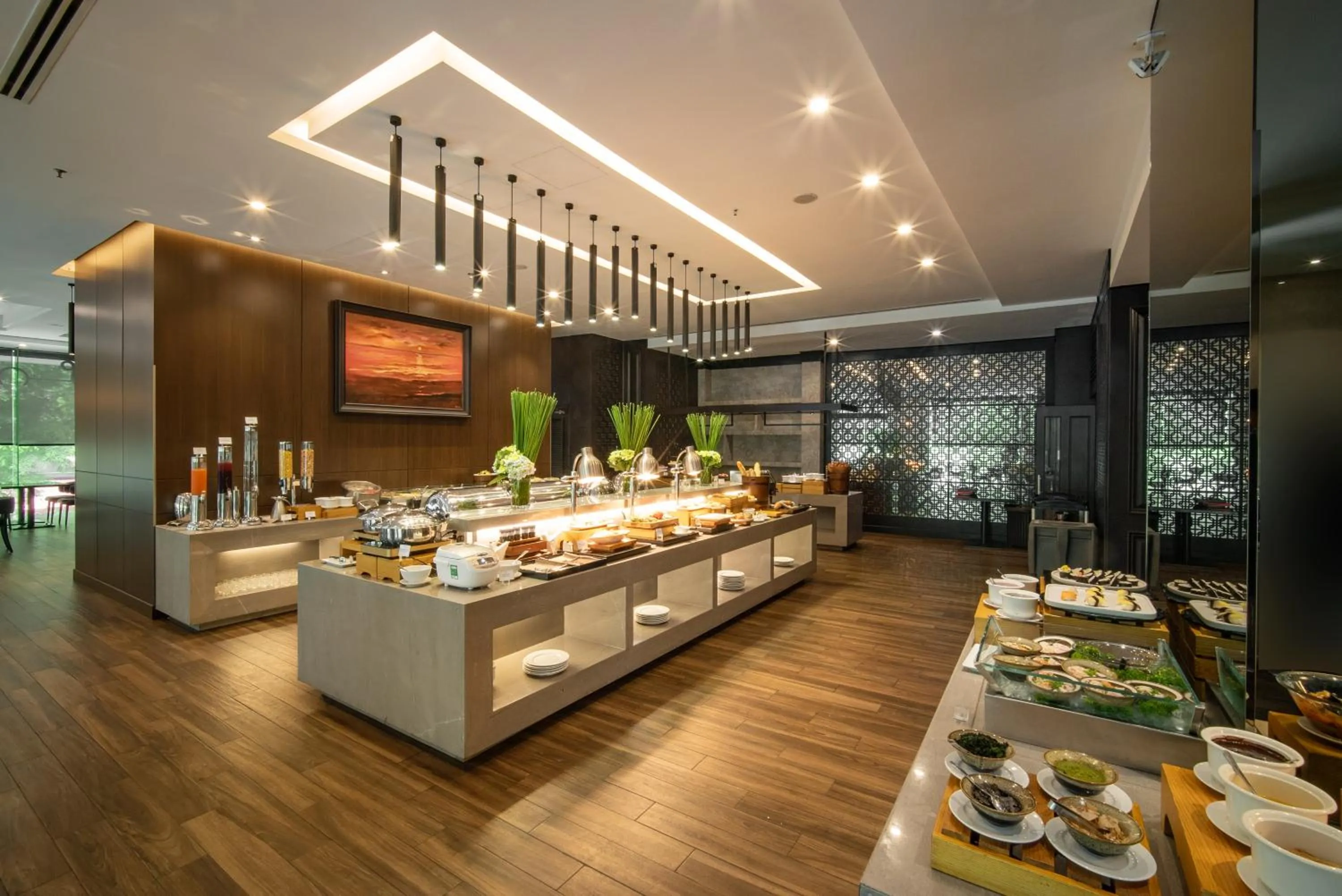 Restaurant/places to eat in Nhat Ha L’Opera Hotel