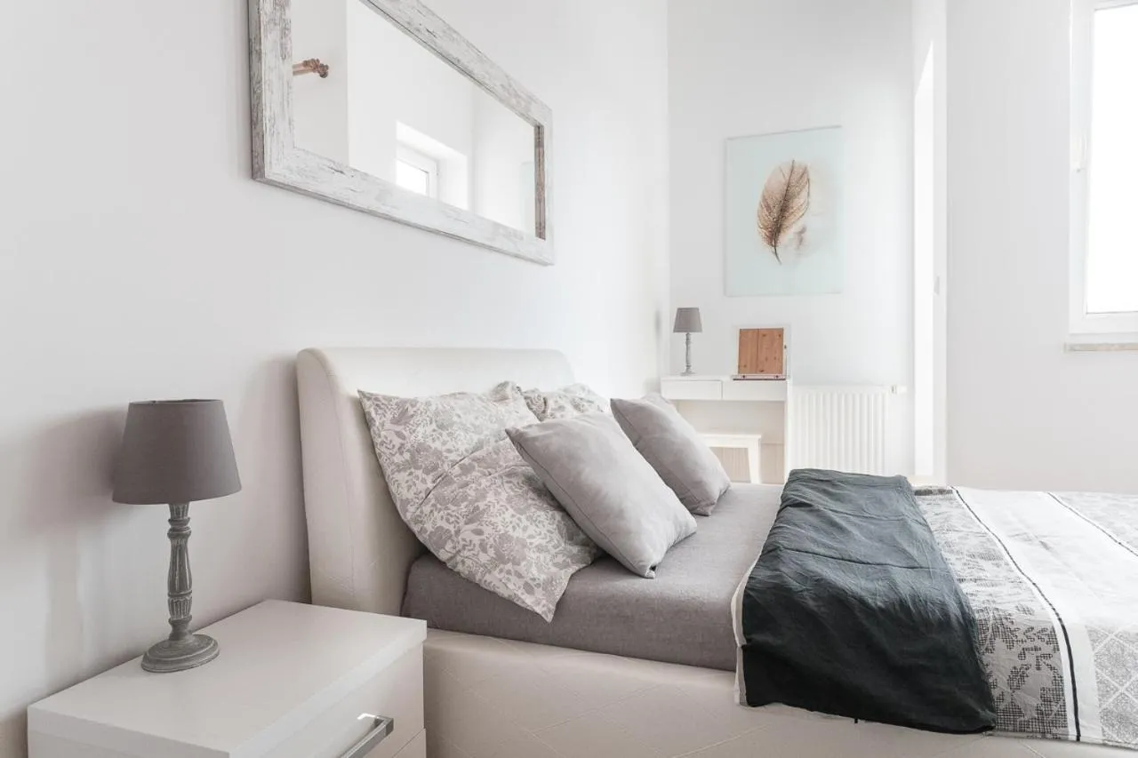 Bedroom, Bed in Apartamenty Trzy Wieze