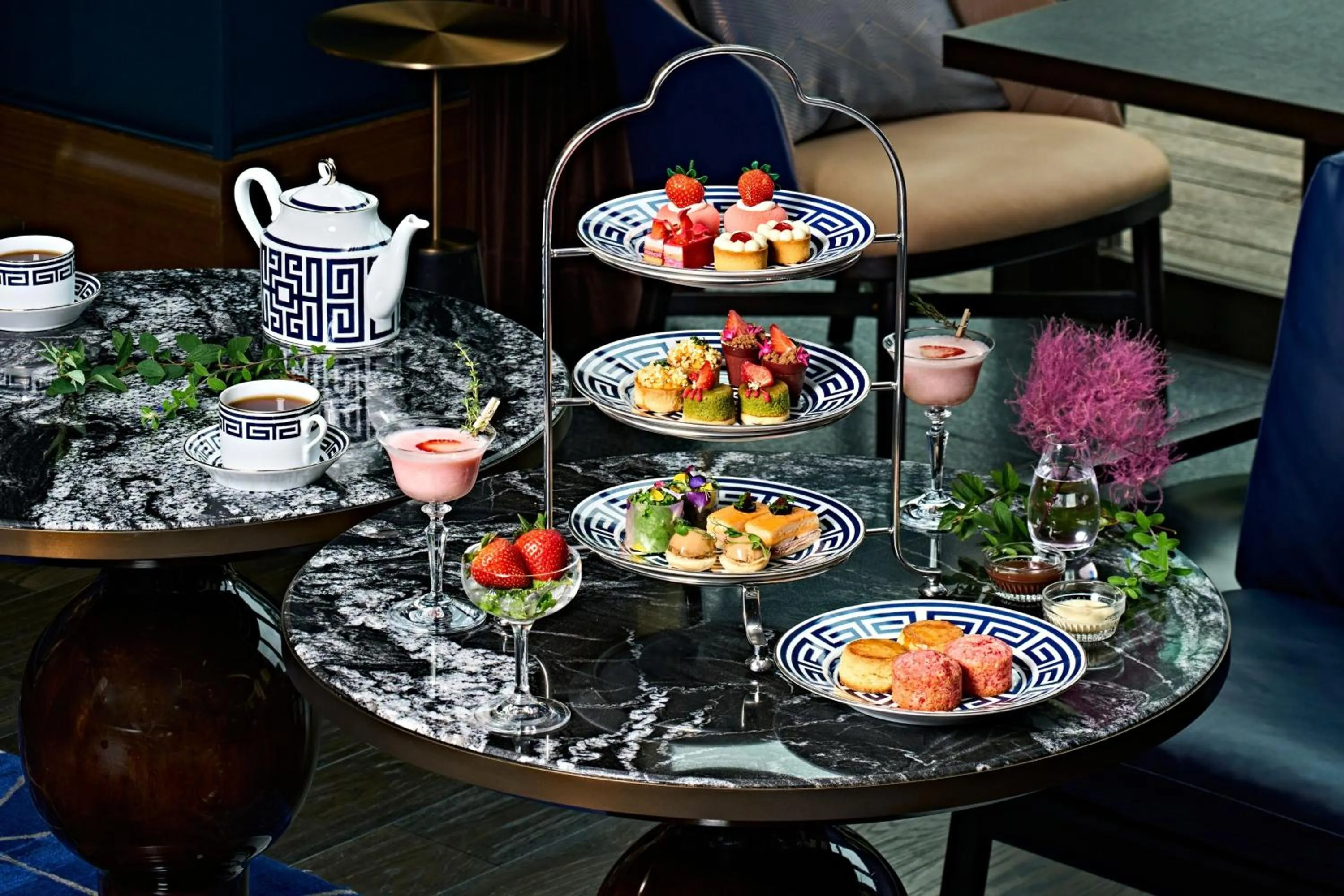 Restaurant/places to eat in The St. Regis Osaka