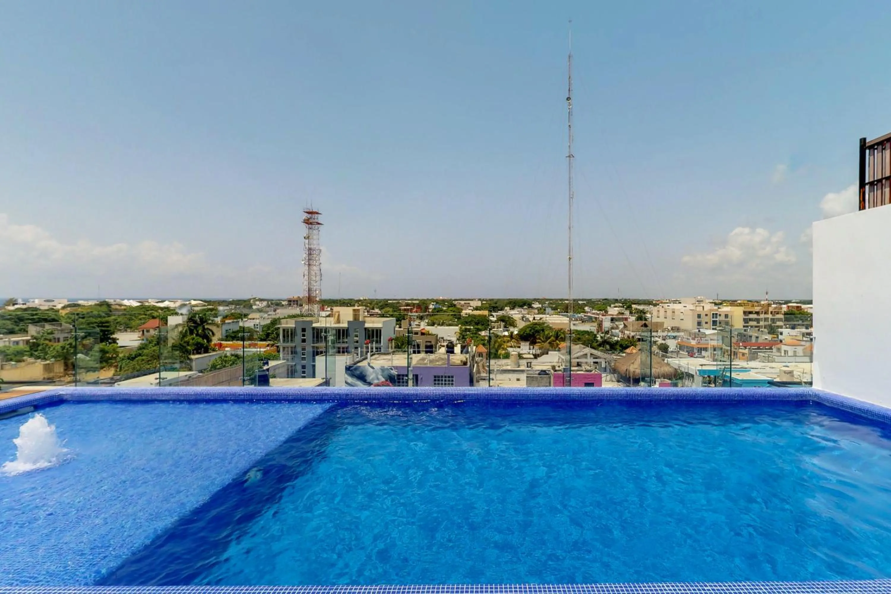 Icono Playa Condos, B307