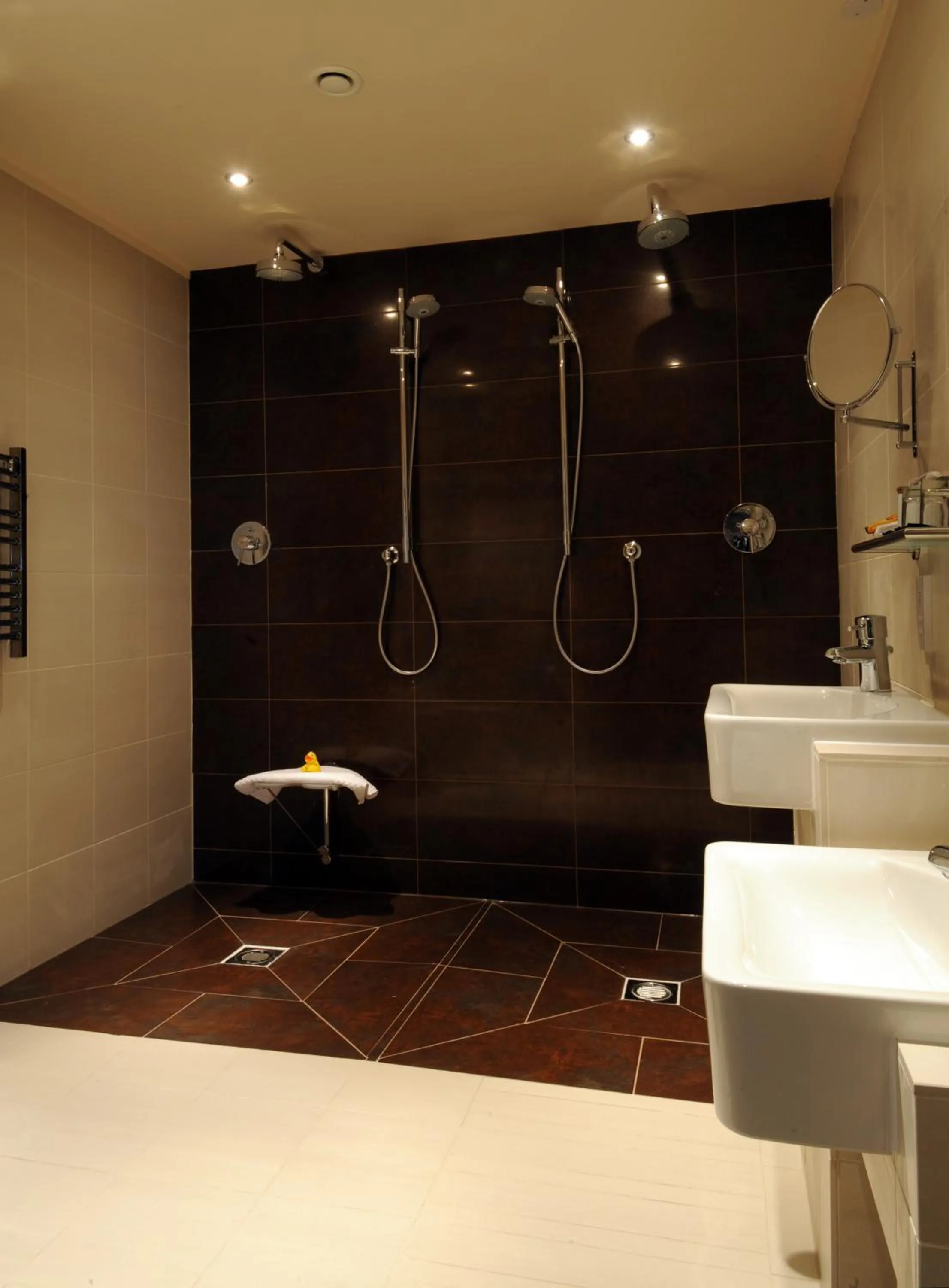 Bathroom in Velvet Hotel Manchester, WorldHotels Crafted