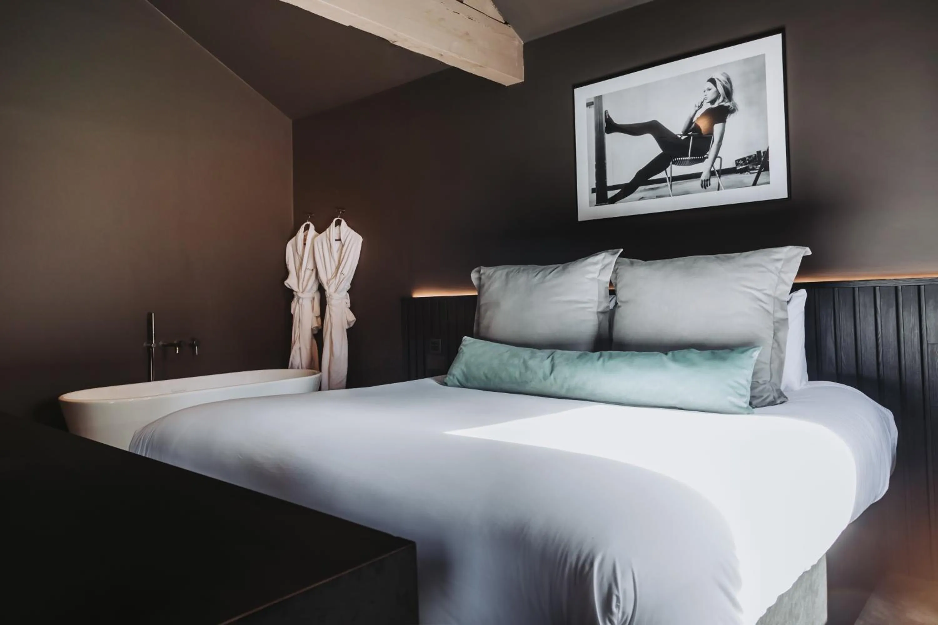 Bedroom, Bed in Velvet Hotel Manchester, WorldHotels Crafted