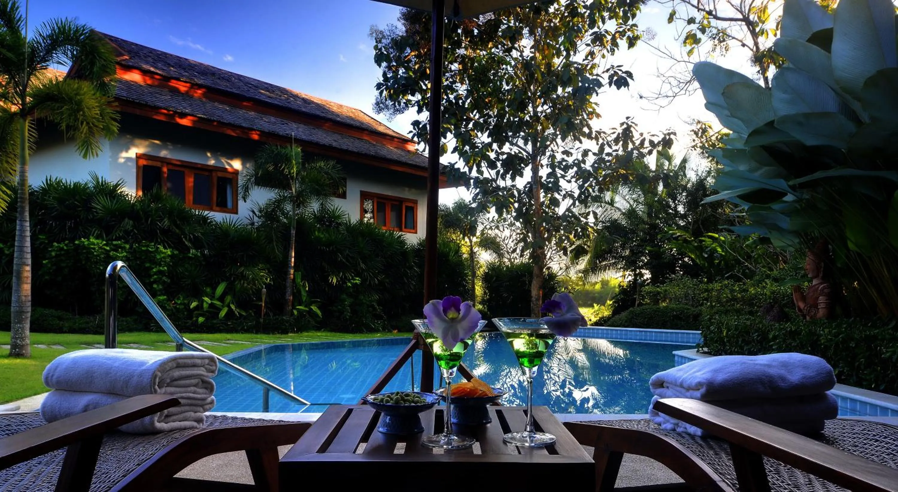 Swimming pool in Pa Sak Tong