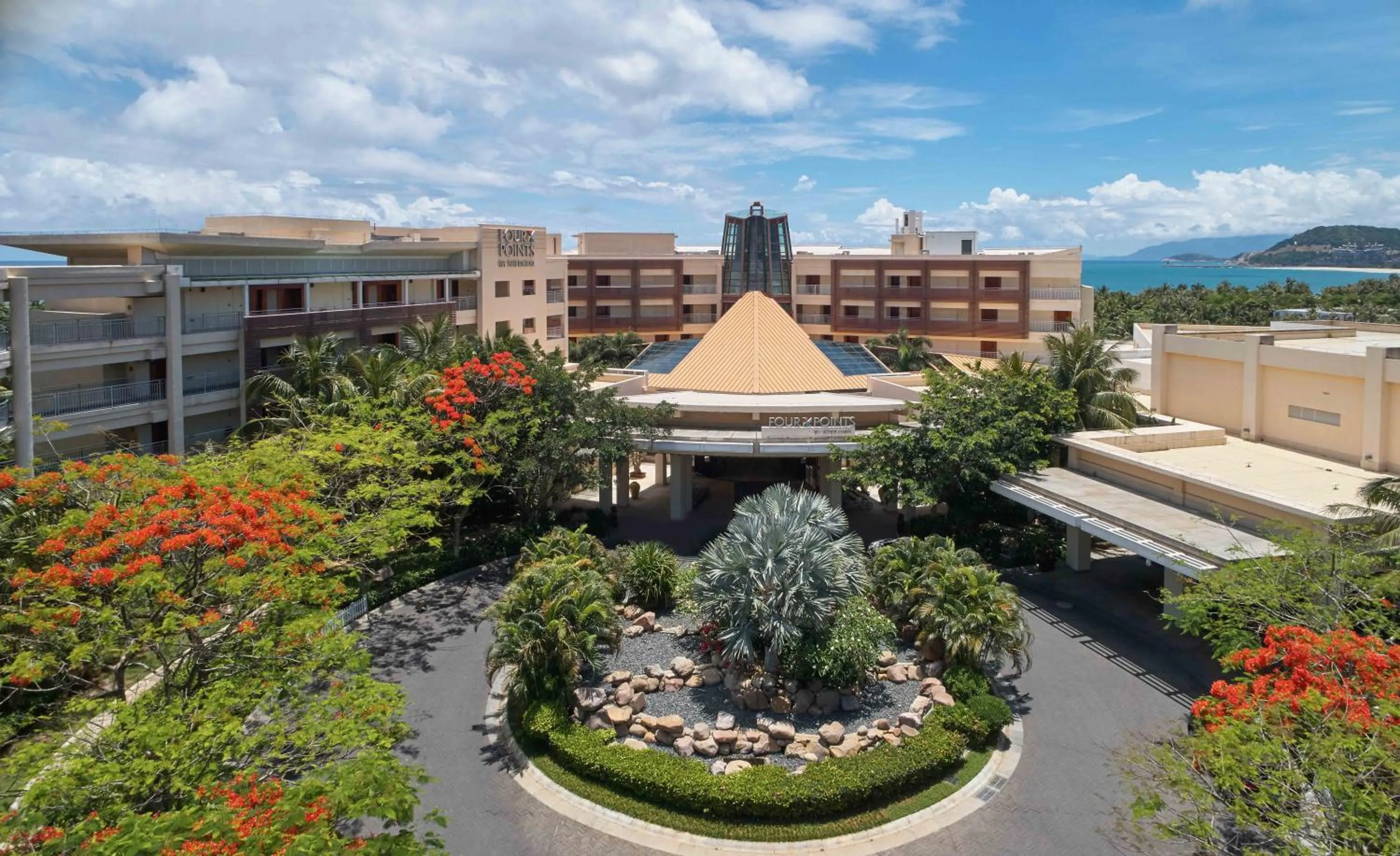 Property building in Four Points by Sheraton Shenzhou Peninsula Resort