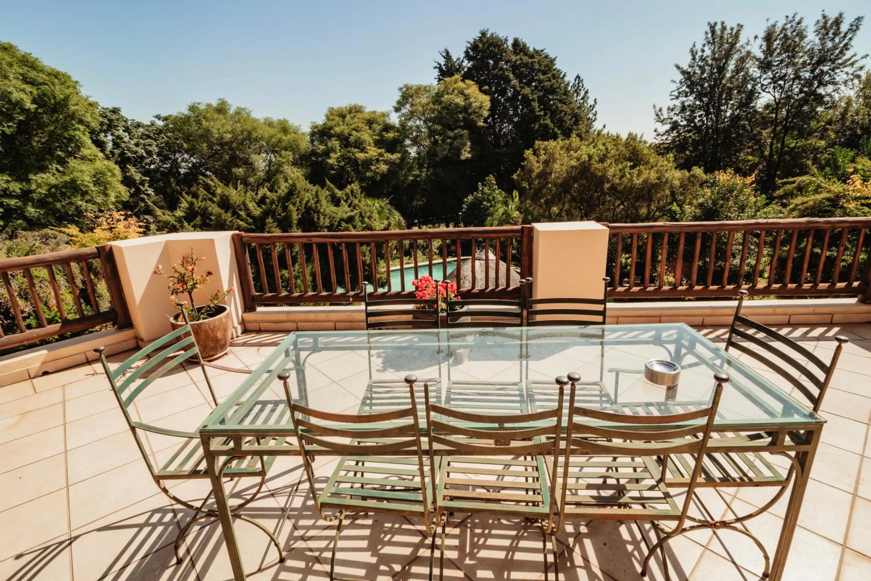 Day in Blue Hills Lodge