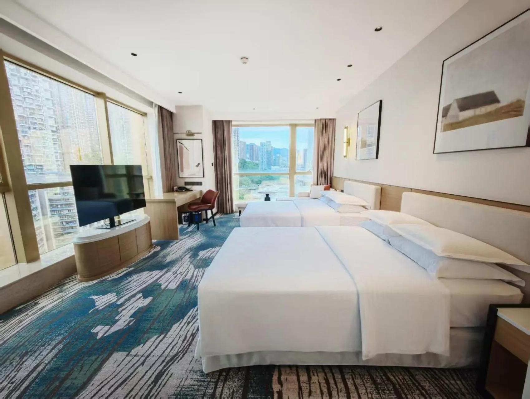 Bed in Sheraton Chongqing Hotel