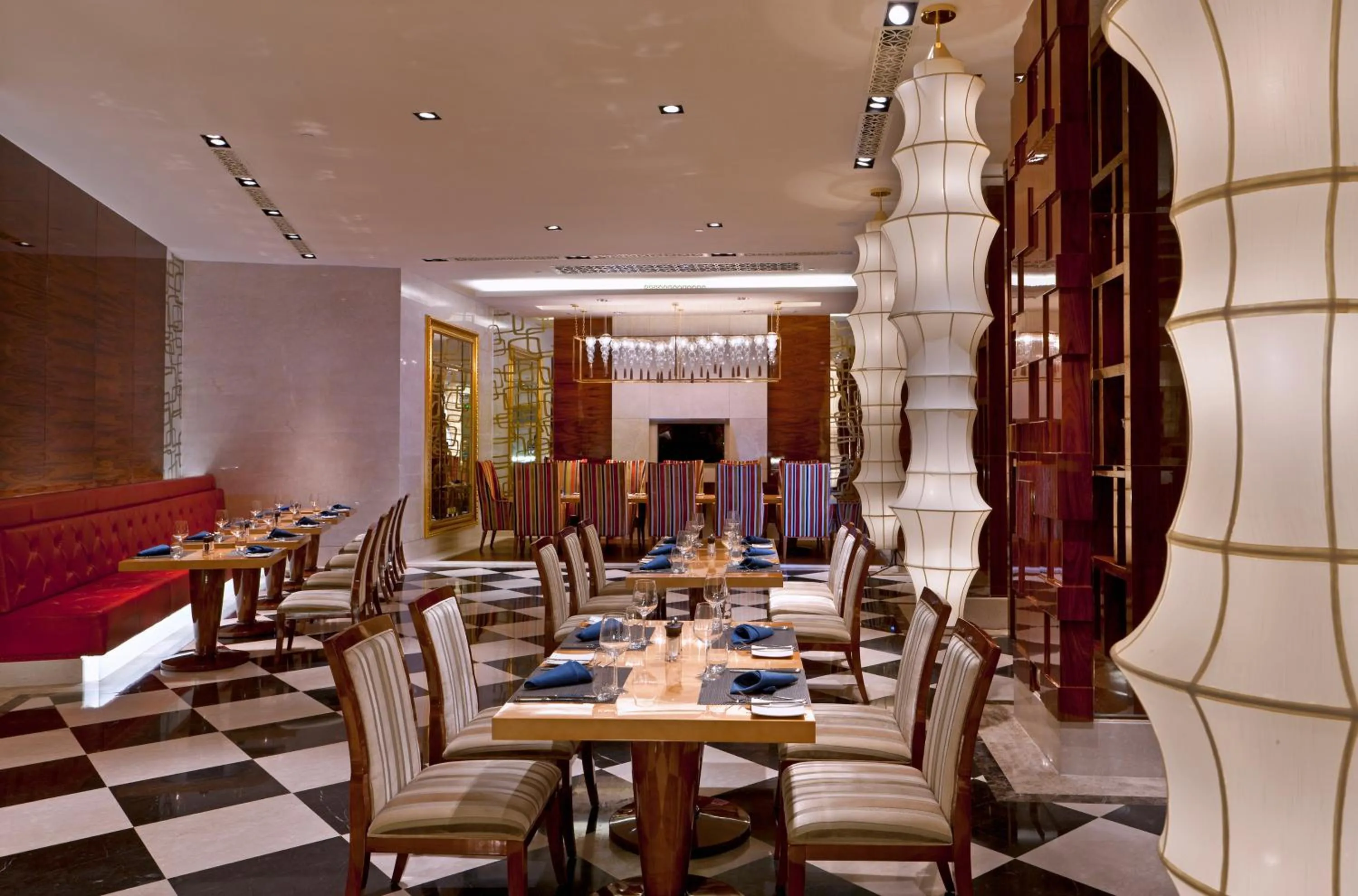 Restaurant/places to eat in Sheraton Chongqing Hotel