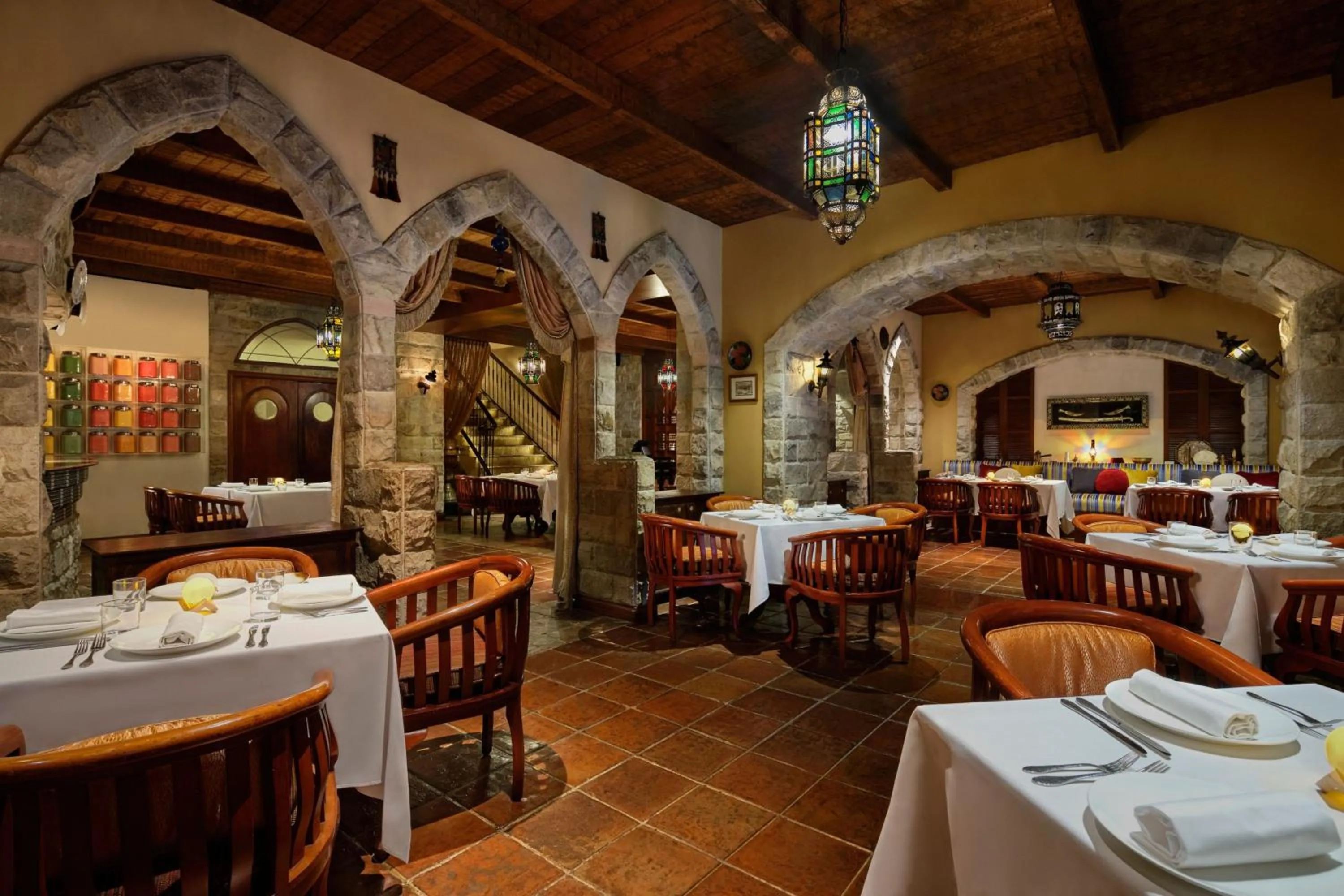 Restaurant/places to eat in Le Meridien Jakarta