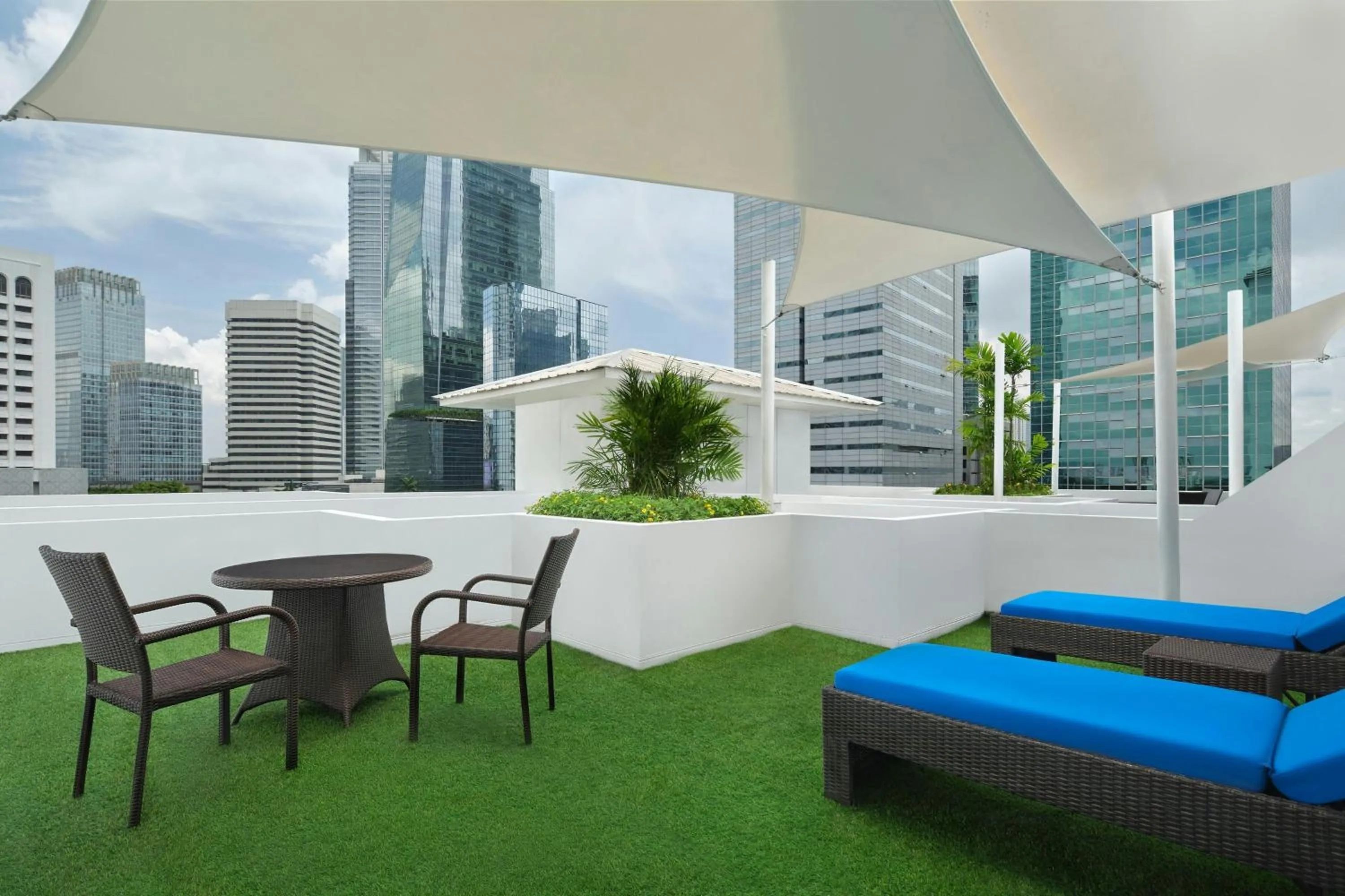 Photo of the whole room in Le Meridien Jakarta