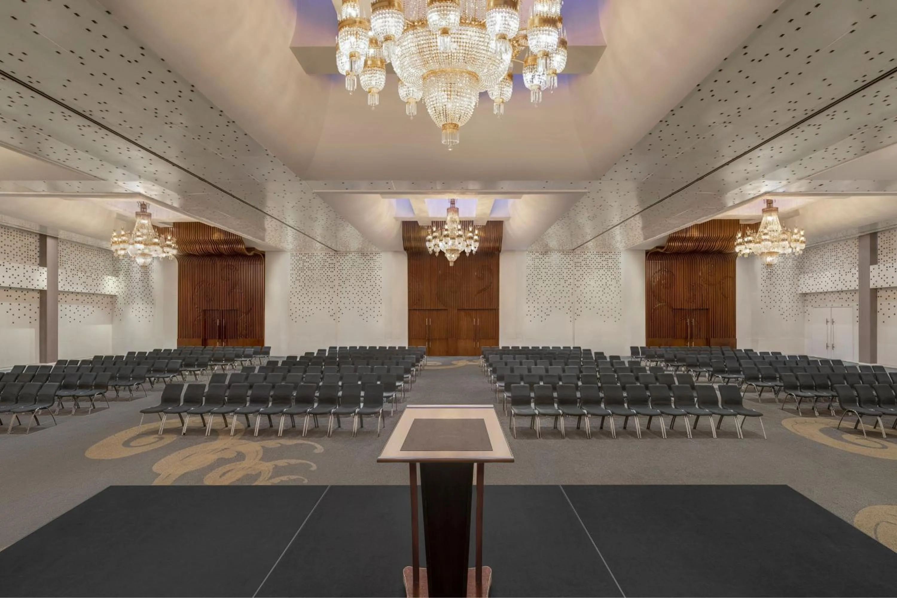 Entertainment in Le Meridien Jakarta