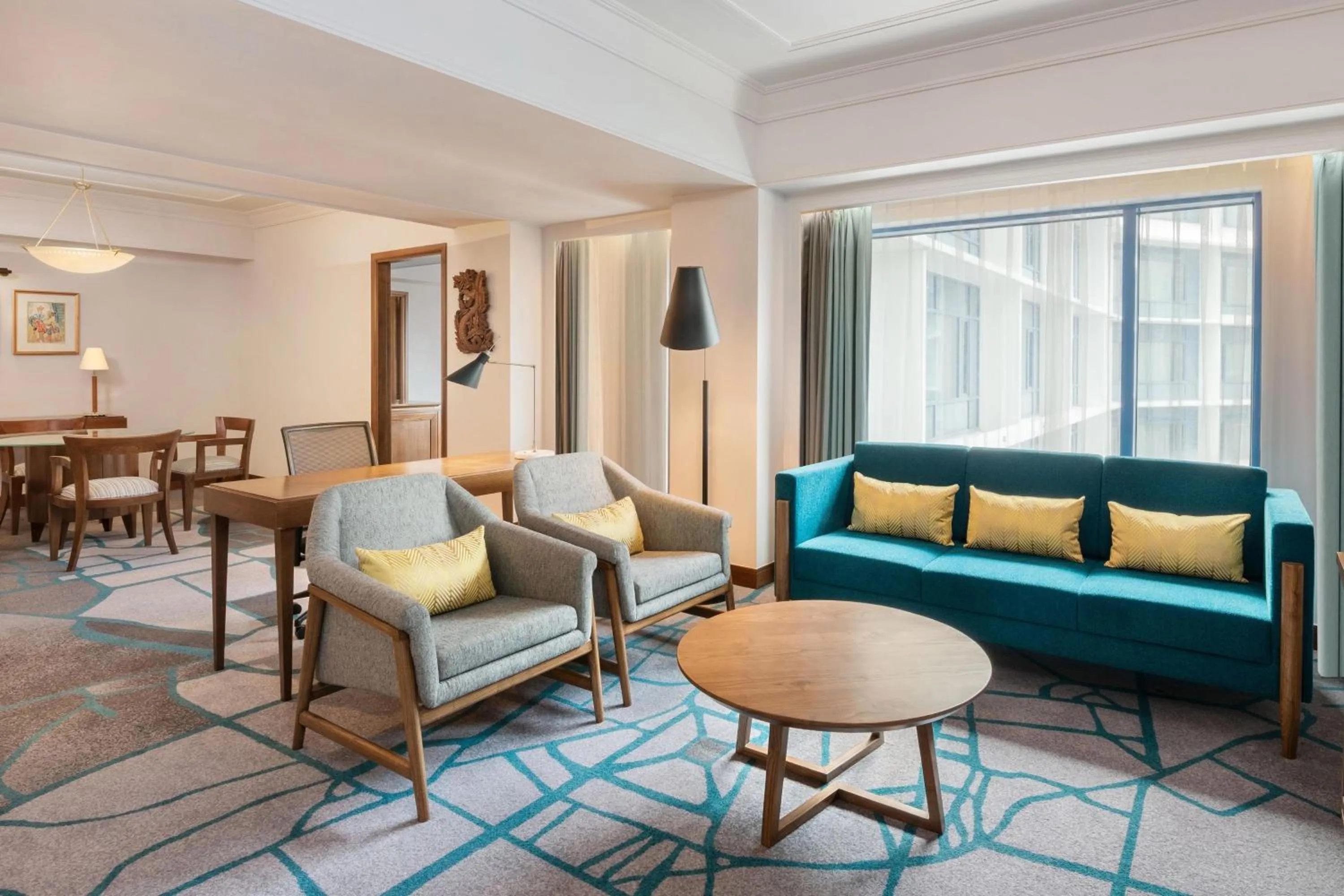 Living room in Le Meridien Jakarta