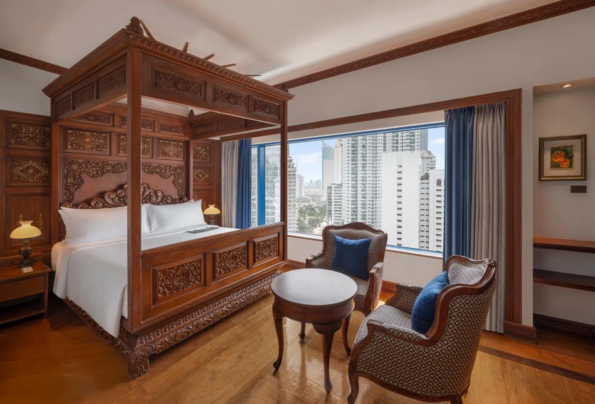 Bedroom, Bed in Le Meridien Jakarta