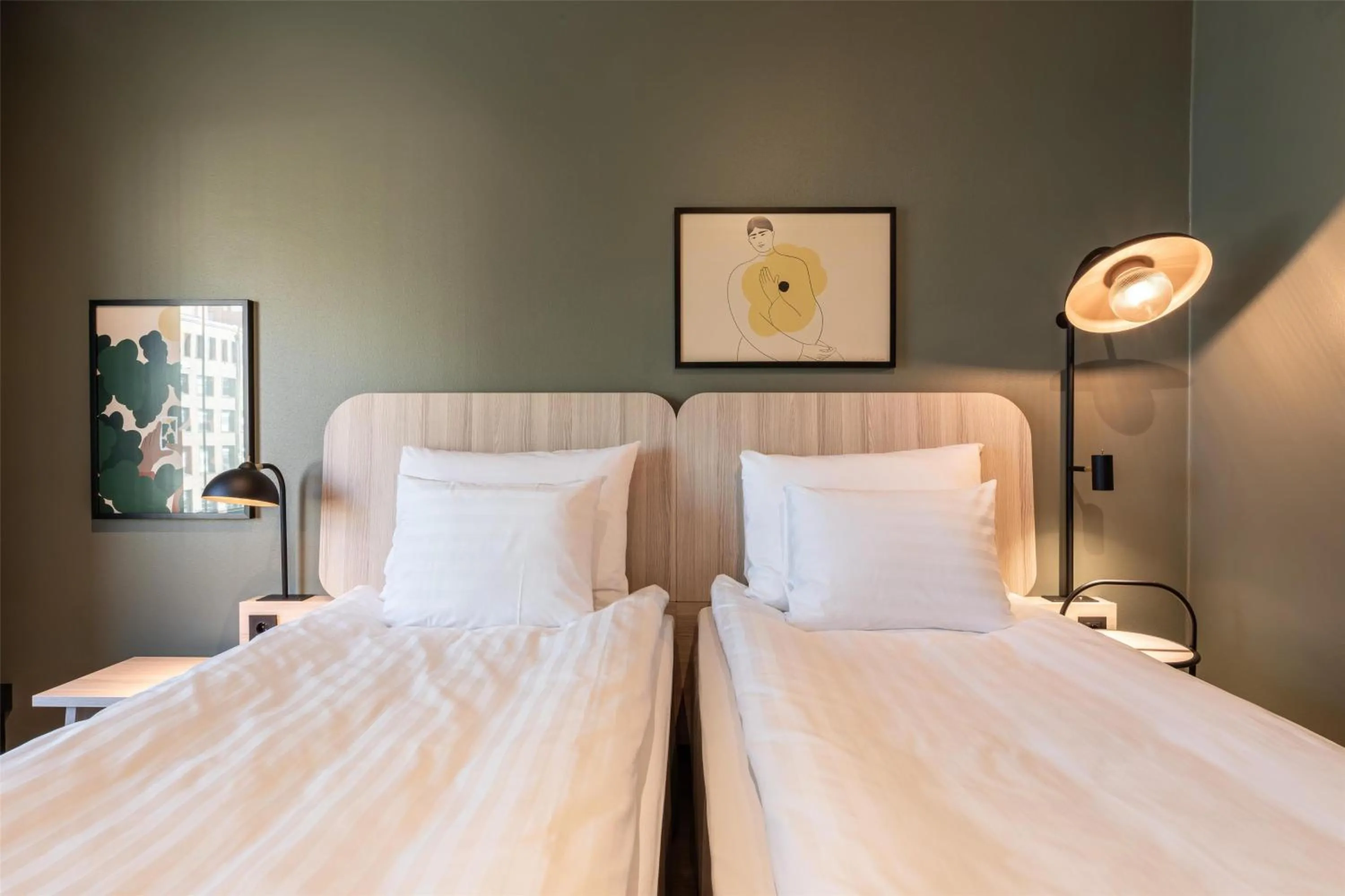 Bedroom, Bed in Scandic Helsinki Station